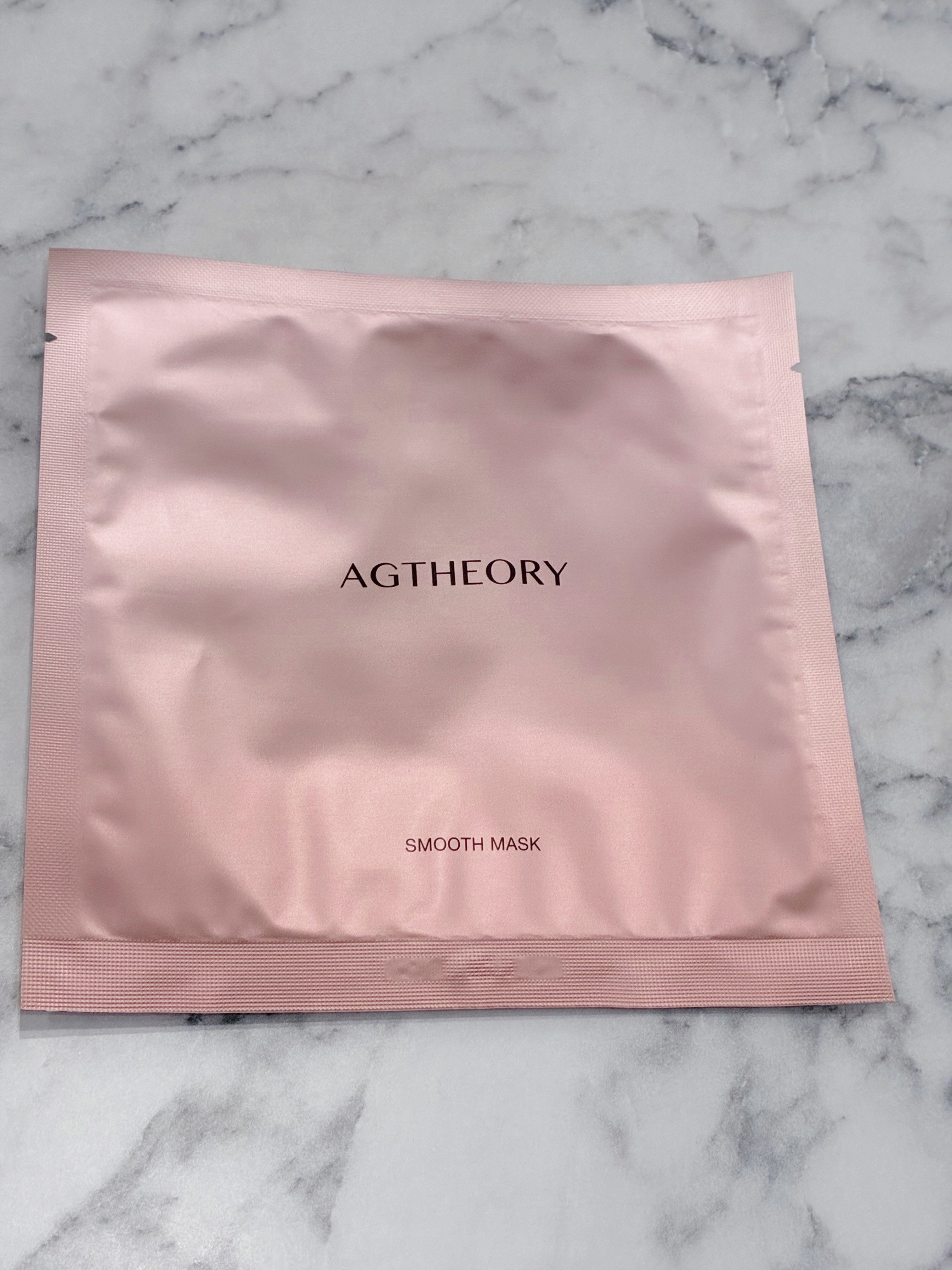 ◯AGTHEORY
エイジーセオリー スムースマスク

エイジーセオリーシリーズの共通成分を
1枚のシートに閉じ込めた贅沢パック😌🤍

美容液がたっぷり含まれた
ぷるぷるのシートマスクが気持ちよくて
肌にピタッと密着してくれます✨

使