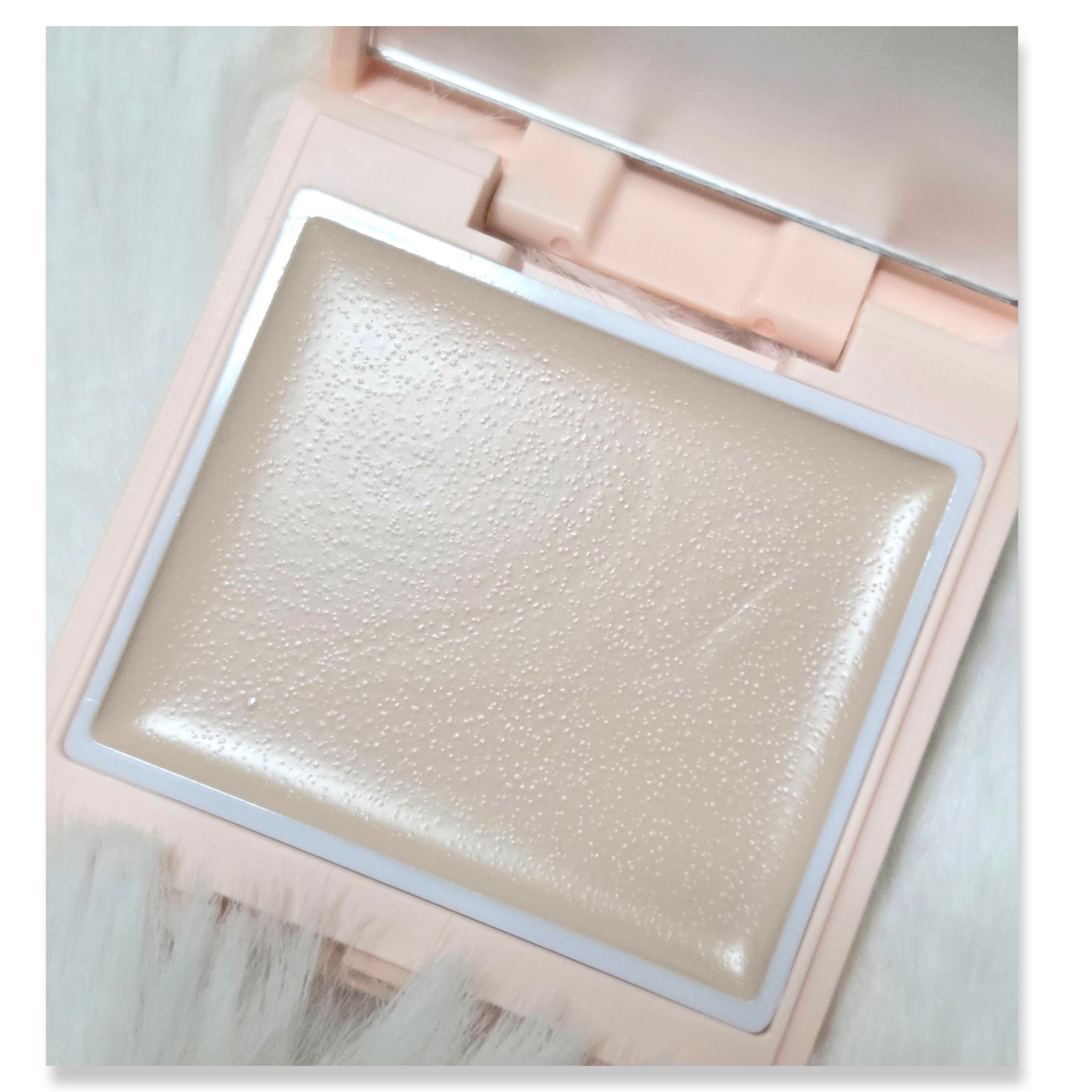 Kirei&co. アイシャドウベースのクチコミ「さらっと仕上がるアイシャドウベース✨
#Kirei&co.
#アイシャドウベース

購入は確か.....」（2枚目）