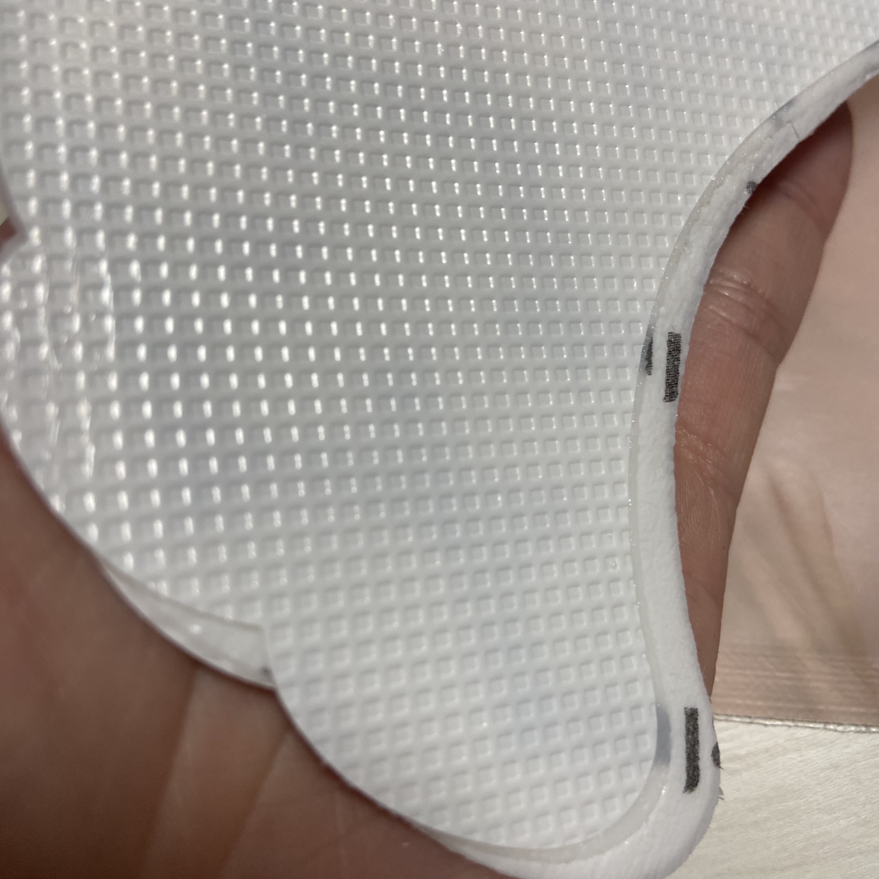 リジュビネイティングアイリンクルコントロールマスク/avajar/シートマスク・パックを使ったクチコミ（2枚目）