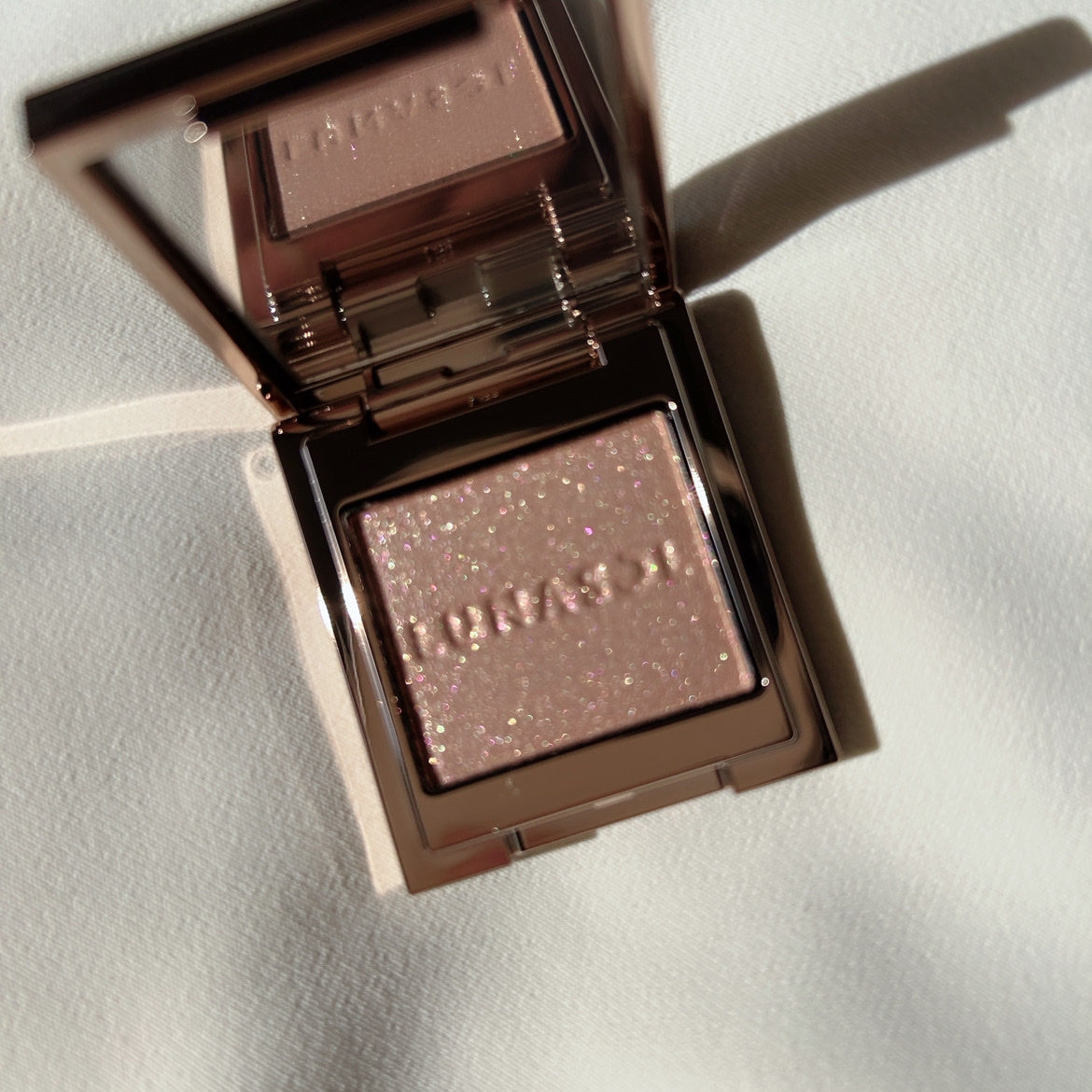 ルナソル モノアイカラーレーション/LUNASOL/単色アイシャドウを使ったクチコミ（3枚目）