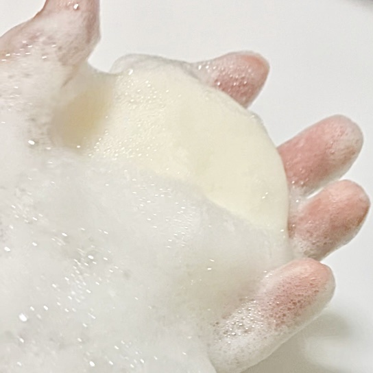 無添加生活 無添加はちみつ配合生石けん/マックス/洗顔石鹸を使ったクチコミ（3枚目）