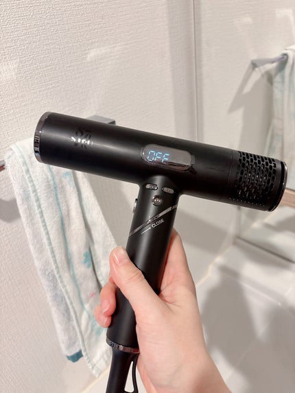 87saku 87saku ハナサク ヘアドライヤーのクチコミ「風流が強いドライヤーが欲しかったので、大満足です!
乾くのも早くなって嬉しい。
軽いから、娘の.....」(1枚目)