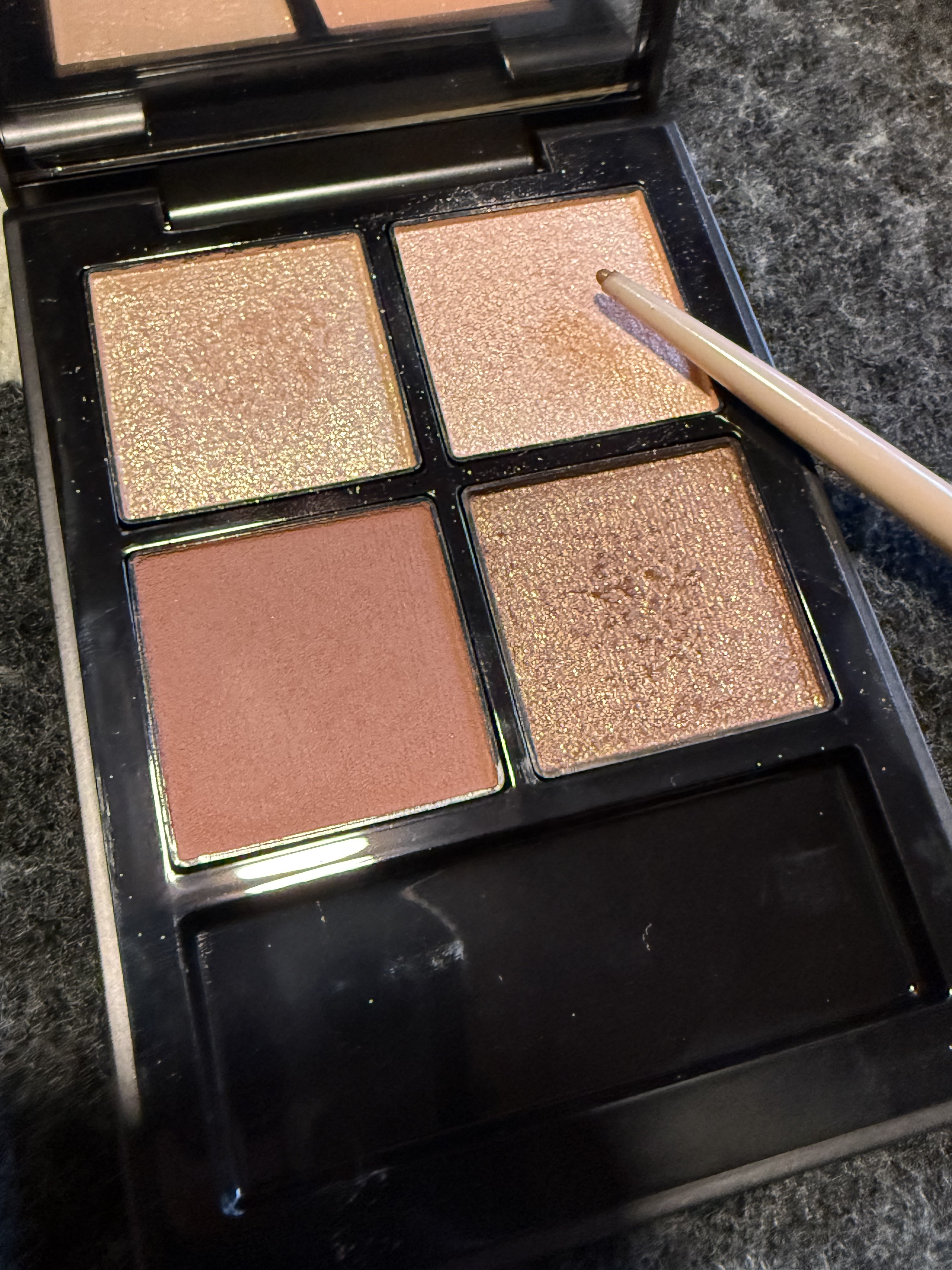 THREE スターゲージング アイシャドウクアッド/THREE/アイシャドウパレットを使ったクチコミ（2枚目）