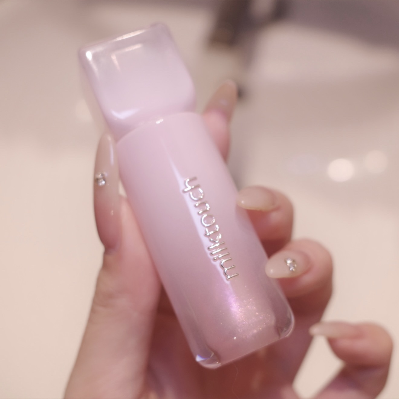 デューステインシアーオーロラグロス/Milk Touch/リップグロスを使ったクチコミ（2枚目）