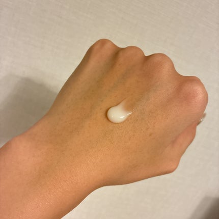 ハンドクリーム ヴィタリーフシ0101/SE:CRUNO/ハンドクリームを使ったクチコミ(2枚目)