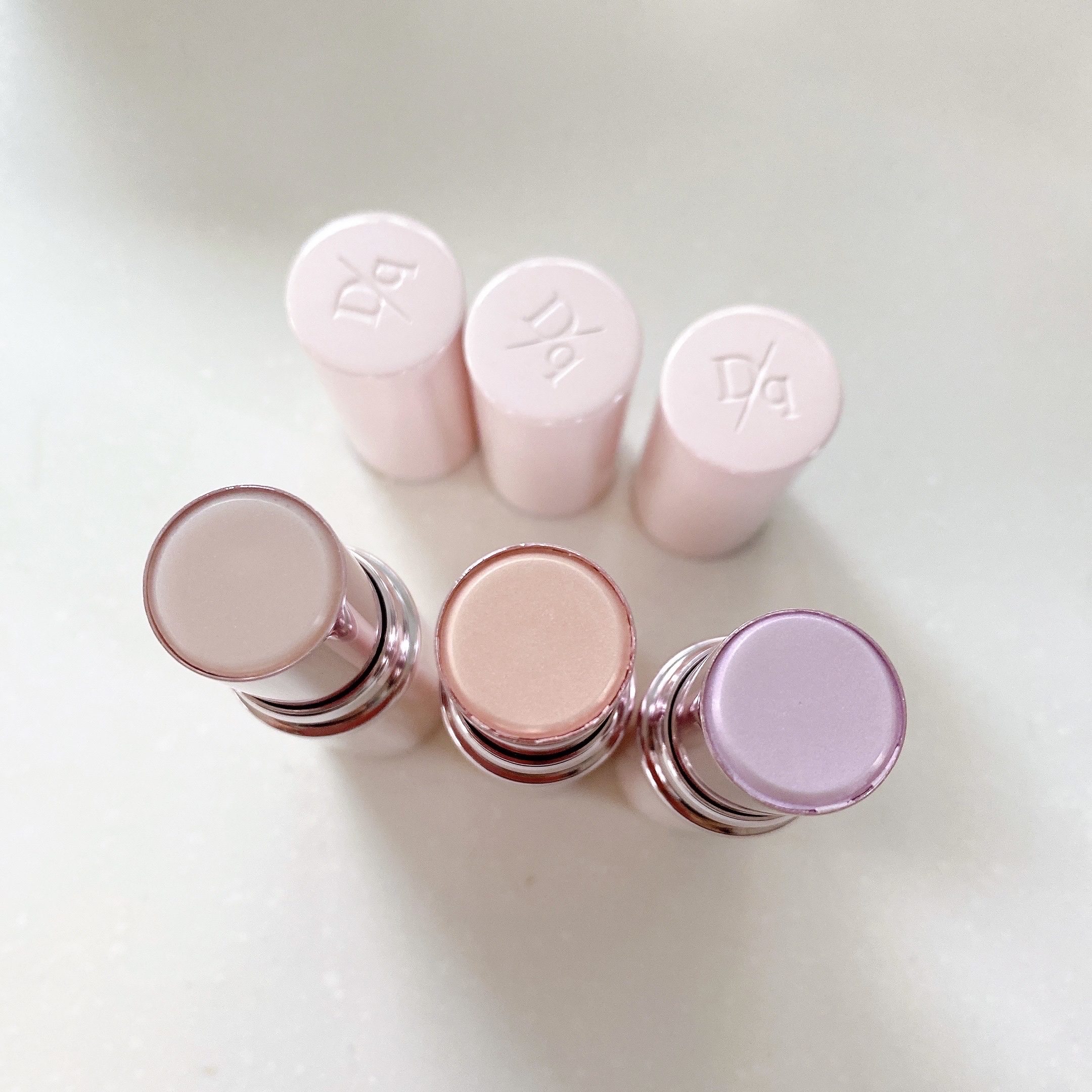 スターリーナイト グロウスティック 01 デューイムーン/dasique/スティックハイライトを使ったクチコミ（1枚目）