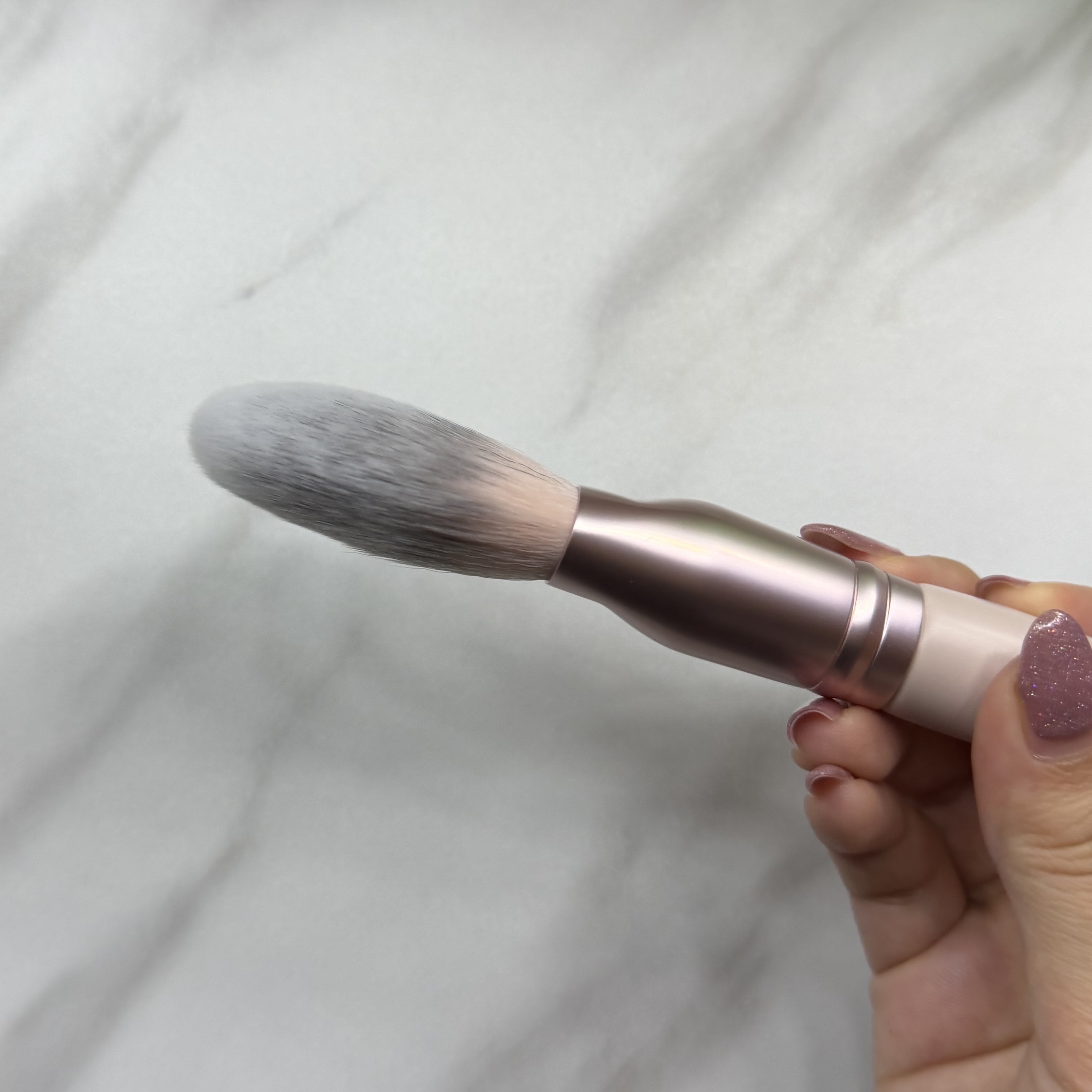 パウダーファンブラシ/ロージーローザ/メイクブラシを使ったクチコミ（3枚目）