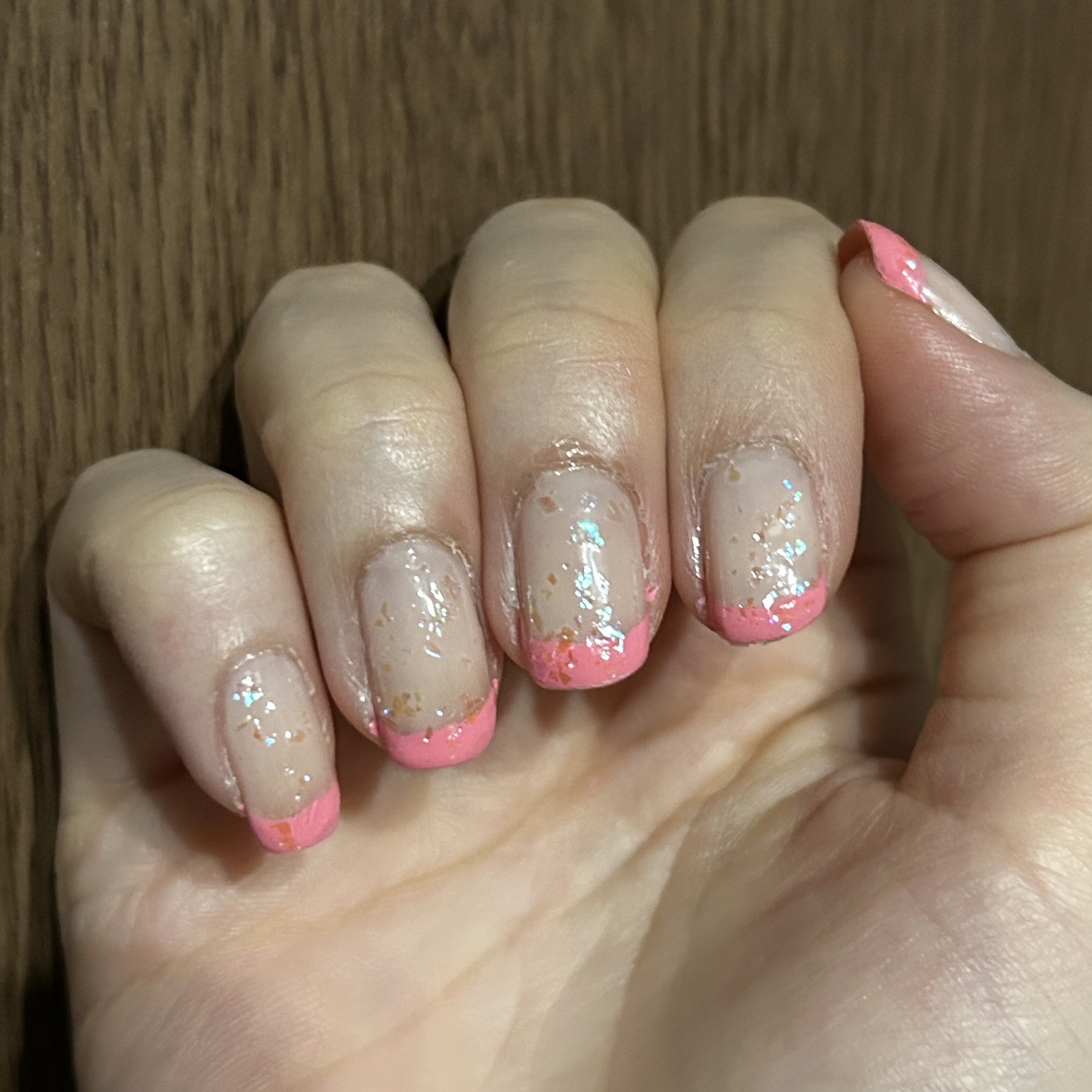 ちふれのラメが可愛すぎる〜
リピートしようかなって思ってる！！

ピンクラメフレンチ🩷