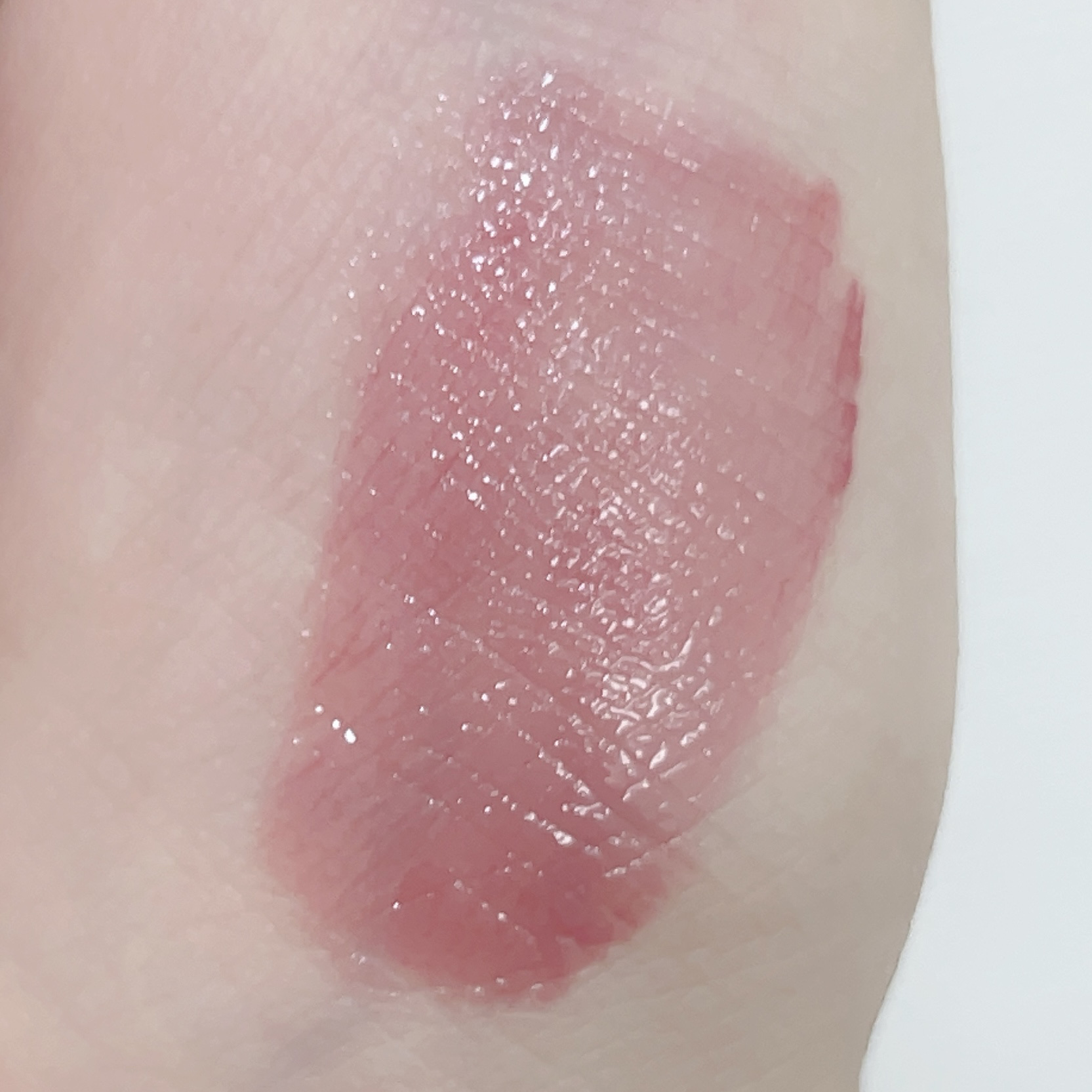 アンドバイロムアンド　グラッシーボムティント/&nd by rom&nd/リップティントを使ったクチコミ（3枚目）