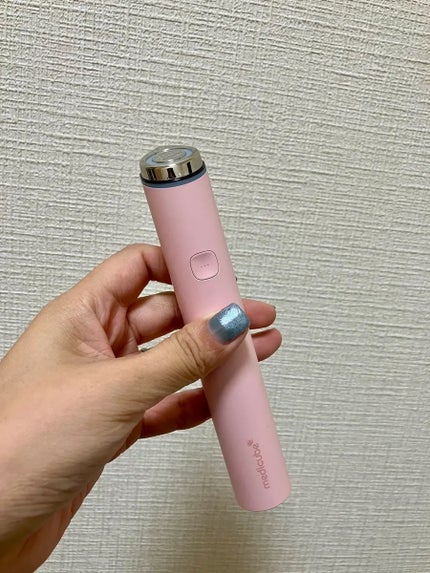 MEDICUBE AGE-R ブースタープロ ミニ プラスのクチコミ「まだ一週間くらいだけど、美顔器デビューにおすすめかも!
5分で電源が切れるので、電源が切れるま.....」(1枚目)