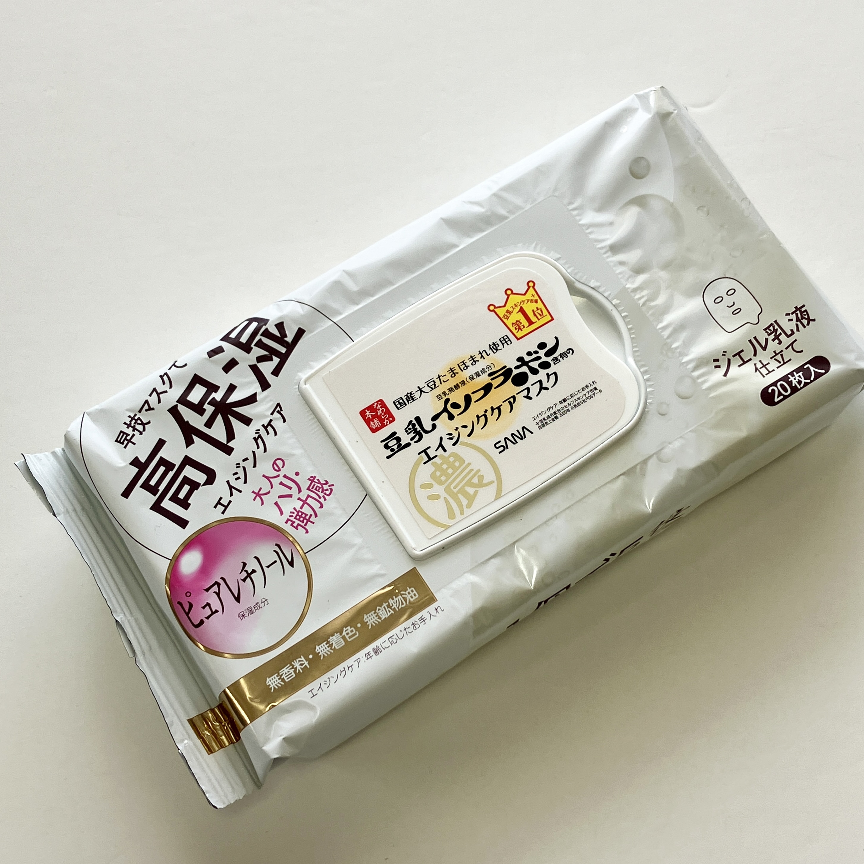  【使った商品】
なめらか本舗
リンクルシートマスク Ｎ

【使用感】
使ったあとはしっとり。
保湿感はちゃんとあって、肌が落ち着く感じ。

【正直な感想】
「保湿力がとにかくすごい！」って聞いて期待して買ったんだけど、
全然悪くはないもの