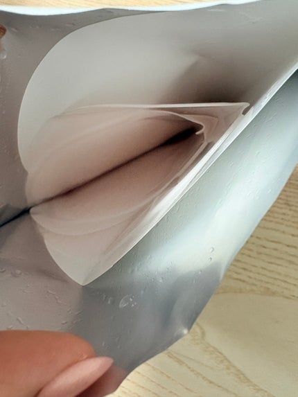 レッドコラーゲンハイドロゲルマスク/avajar/シートマスク・パックを使ったクチコミ(2枚目)