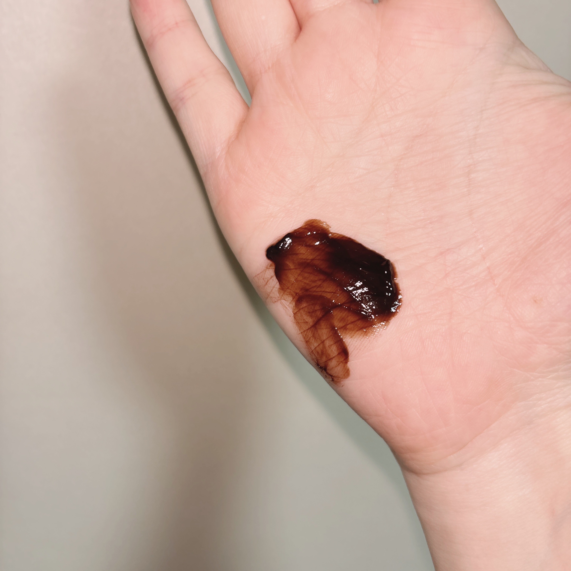 ウエラ ウエラトーン エッセンスイン カラートリートメントのクチコミ「WELLA（ウエラ）トーン エッセンスイン カラートリートメント

🤎キャメルブラウン

白髪.....」（2枚目）