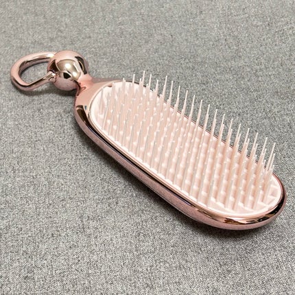 ReFa リファシャンプーブラシミルクのクチコミ「頭皮の臭いが気になっていた私…🤫
これ使うようにしてから改善されました!
🎀ReFaシャンプ.....」(1枚目)