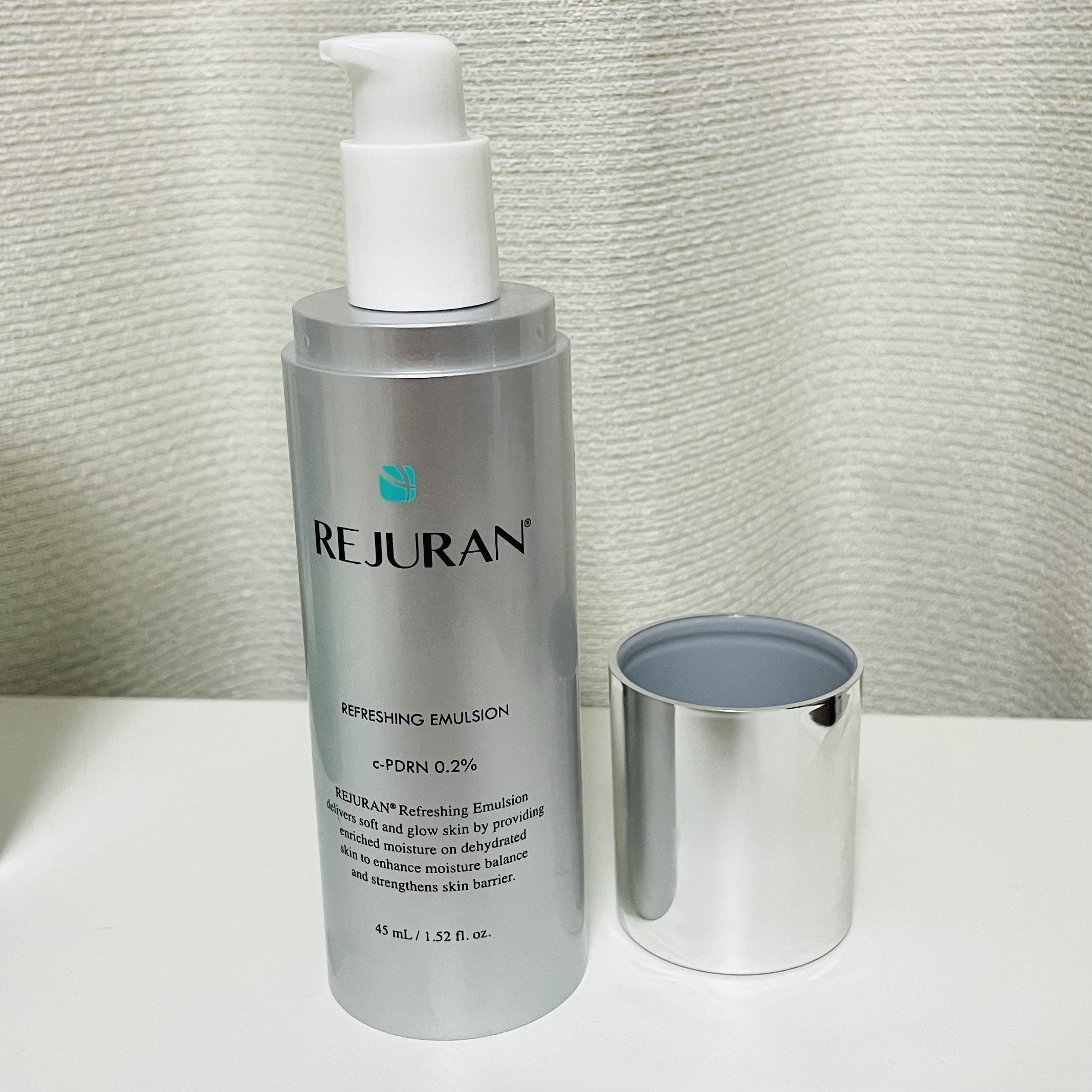 REJURAN リフレッシングエマルジョン 45ml/REJURAN COSMETICS/乳液を使ったクチコミ（2枚目）
