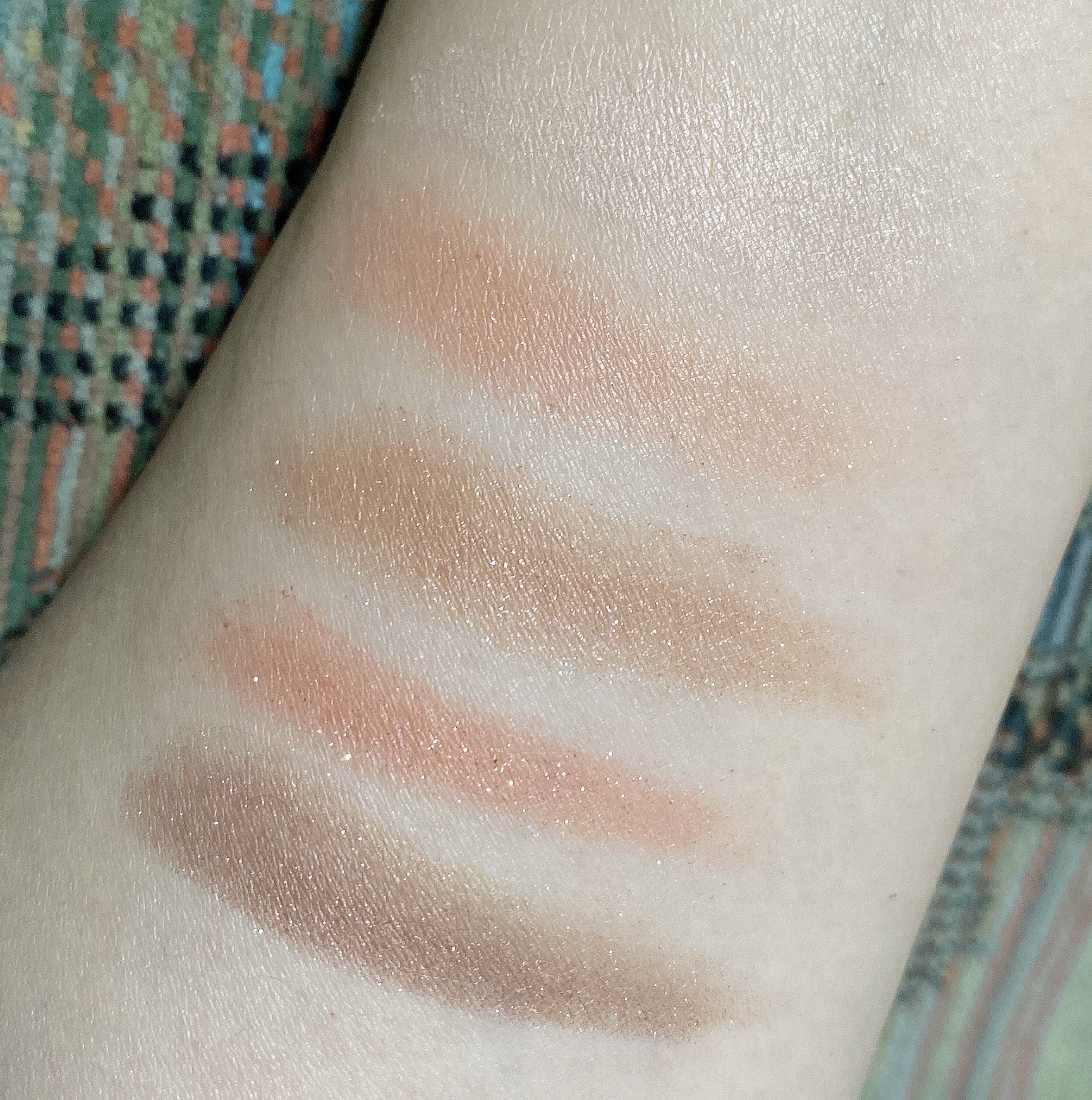 ワンダー スウィート アイシャドウ/リンメル ロンドン/アイシャドウパレットを使ったクチコミ（2枚目）