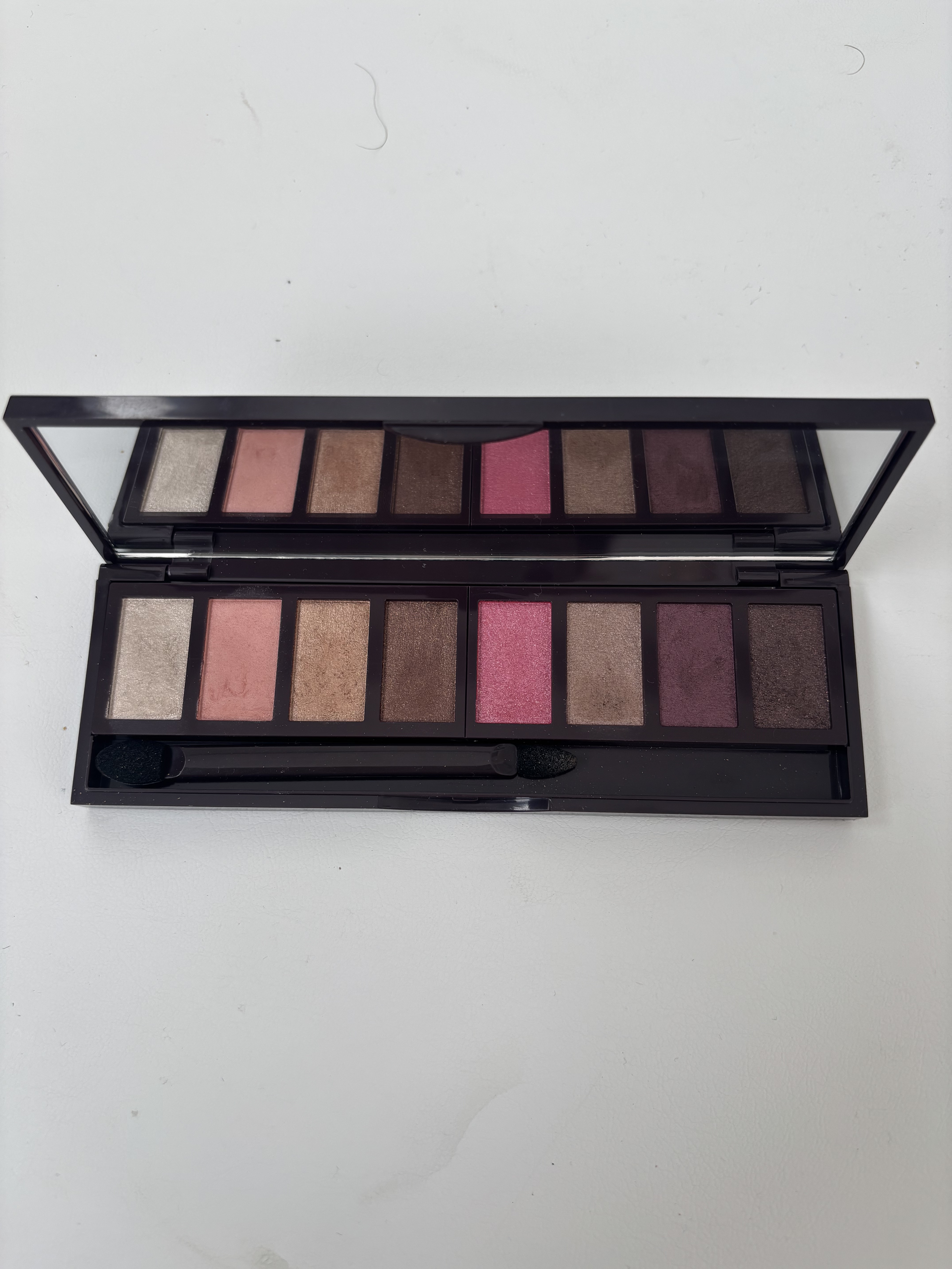 グラマラスリッチ アイパレット (クリスマスコフレ 2018)/Visée/メイクアップキットを使ったクチコミ（2枚目）