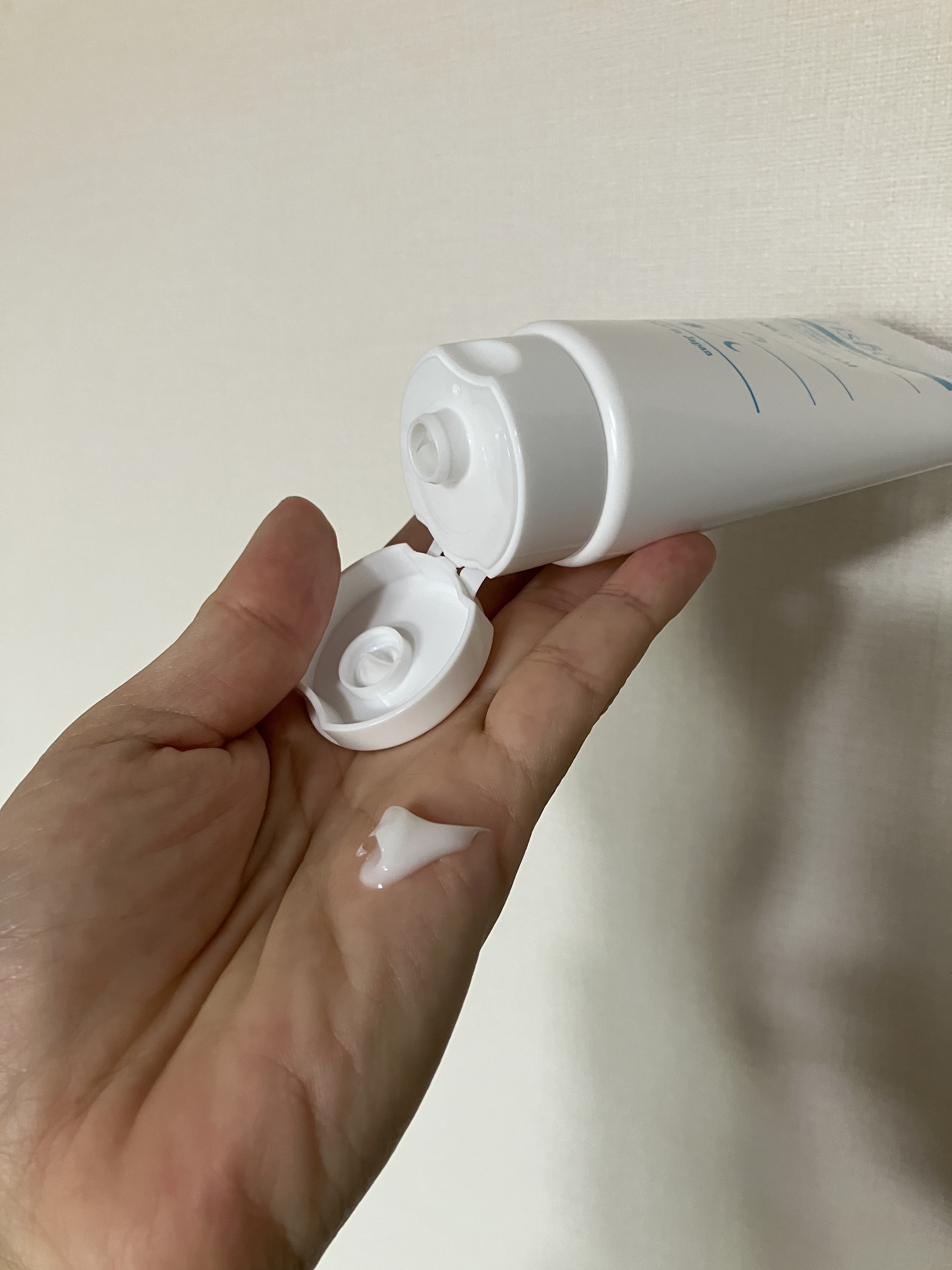 リスブラン マイルド クリーム/リスブラン/フェイスクリームを使ったクチコミ（3枚目）