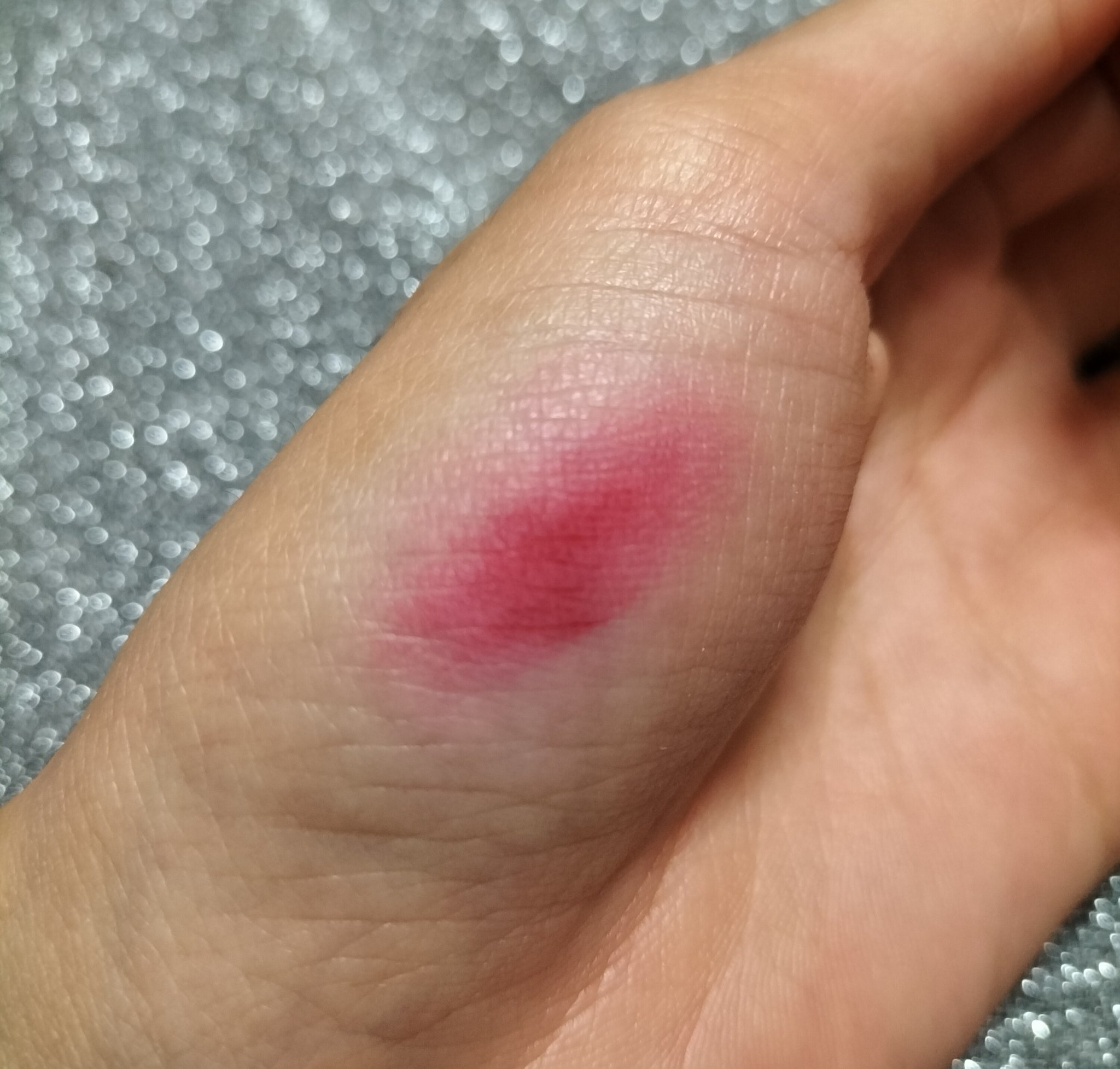 リップアンドチーク ブラーリープリンポット/fwee/口紅を使ったクチコミ（2枚目）