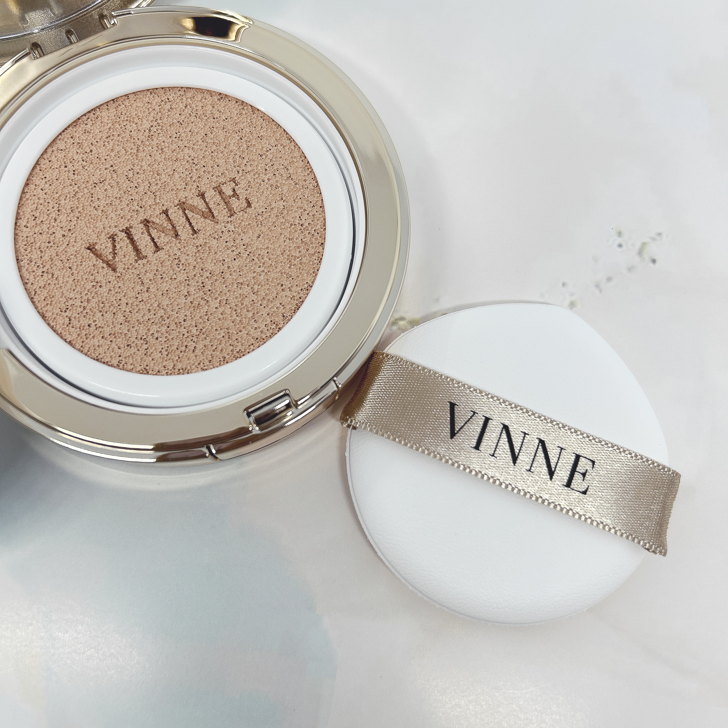 プレステージグロウスキンフィットクッション/VINNE /クッションファンデーションを使ったクチコミ（2枚目）