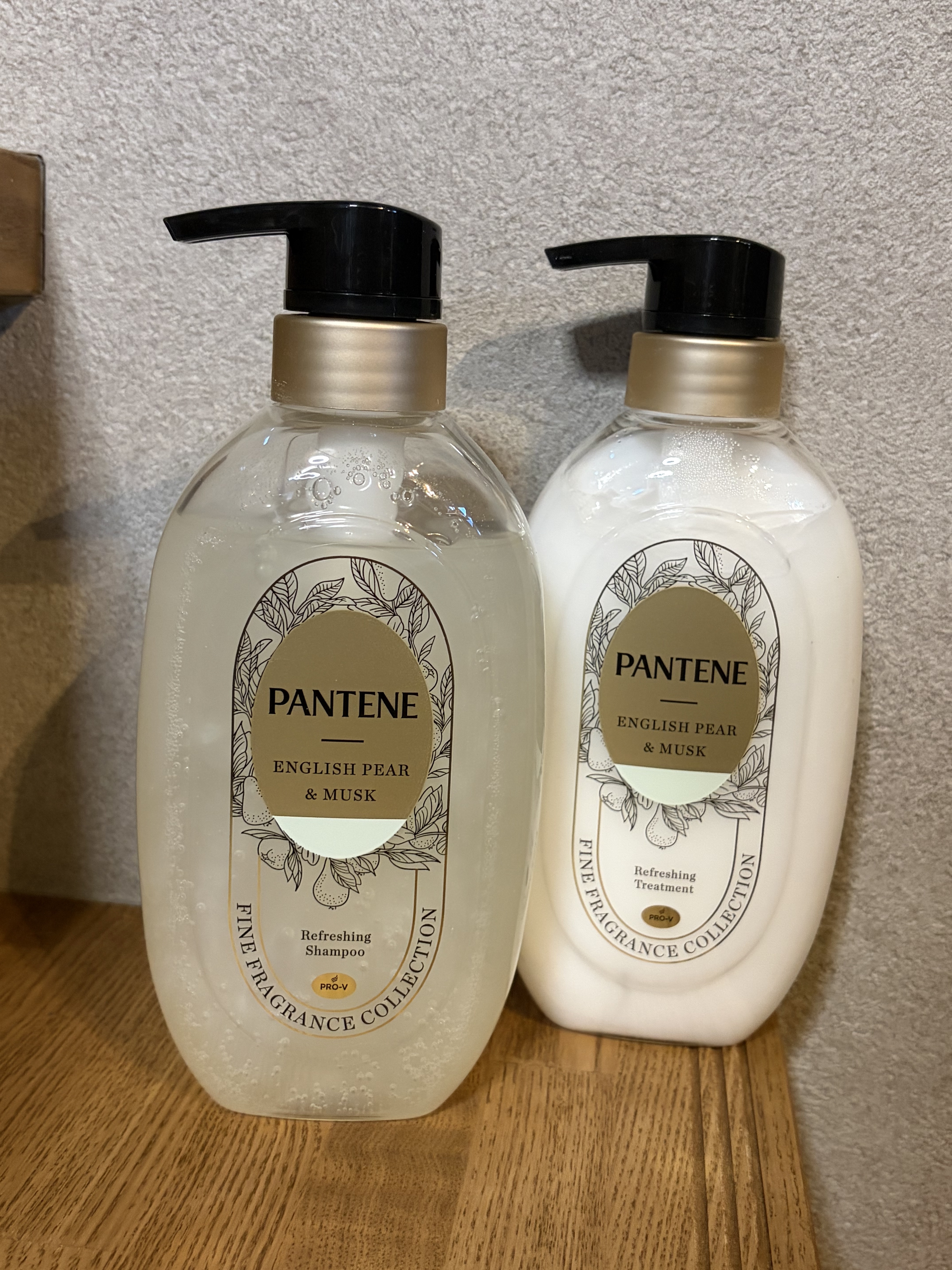 ファインフレグランスコレクション イングリッシュペアー＆ムスクの香り リフレッシングシャンプー/トリートメント/パンテーン/市販シャンプーを使ったクチコミ（1枚目）