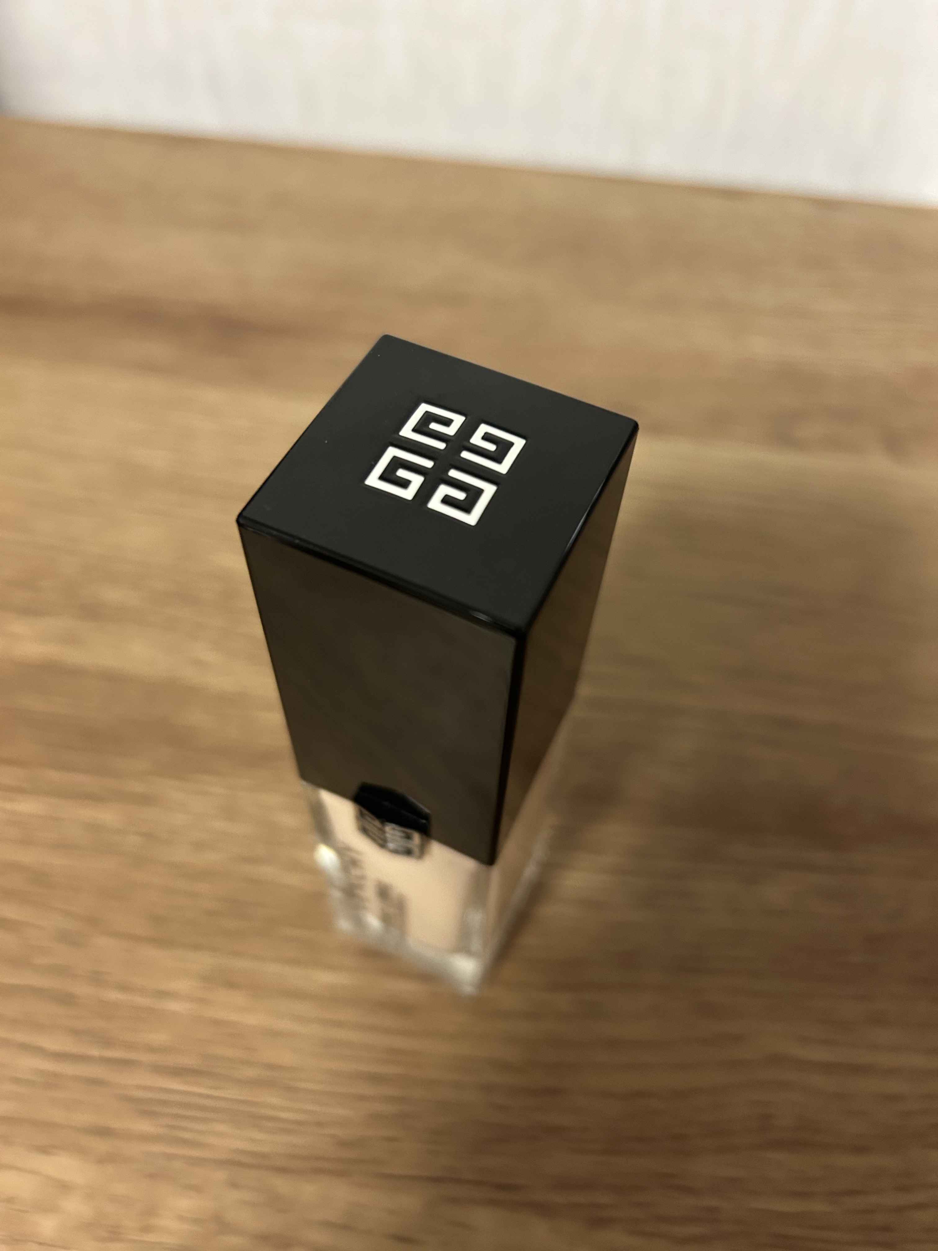 プリズム･リーブル･グロウ･セラム･ ファンデーション 0N/GIVENCHY/リキッドファンデーションを使ったクチコミ（2枚目）