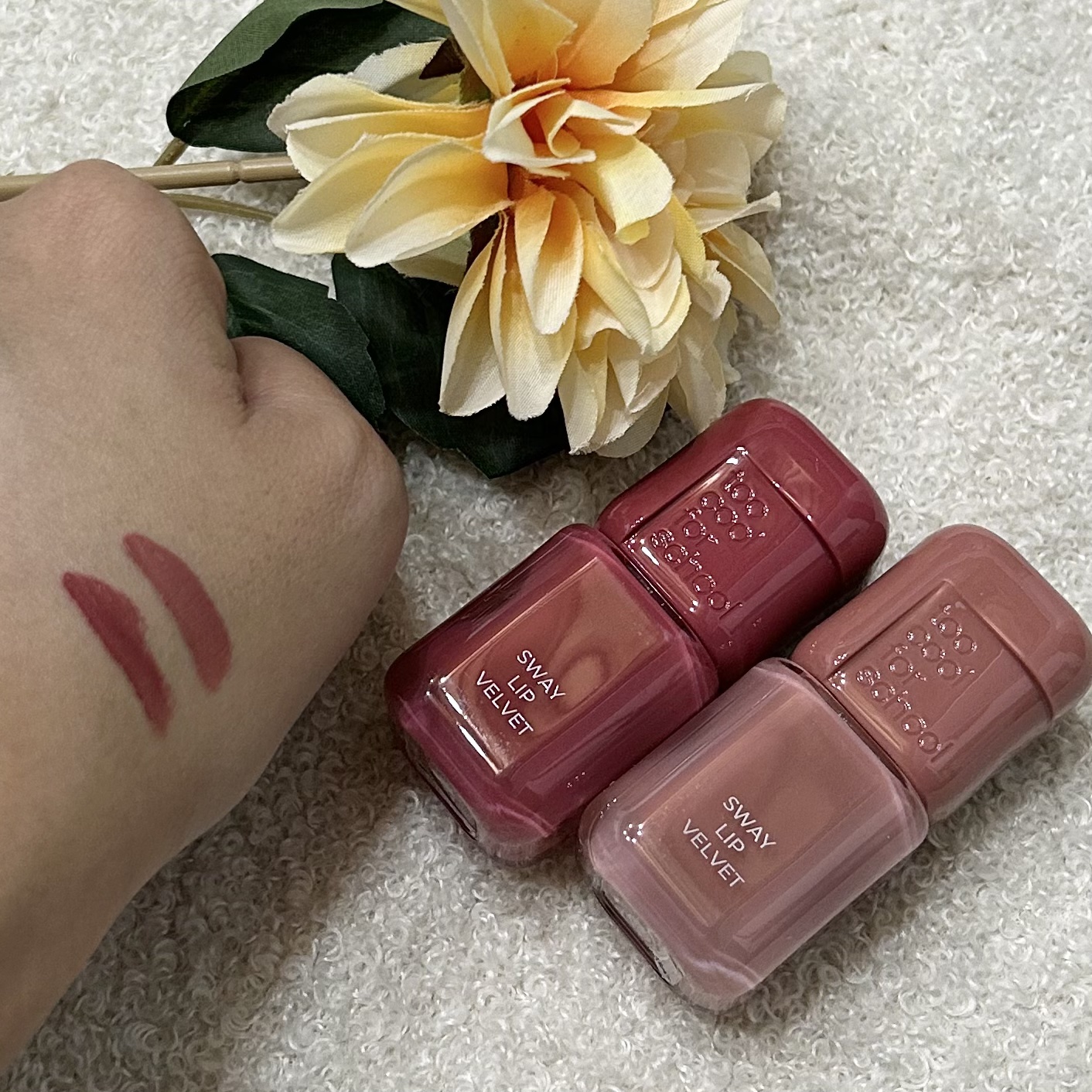 スウェイリップベルベット #11 ロスティングフィグ/too cool for school/リップティントを使ったクチコミ（2枚目）