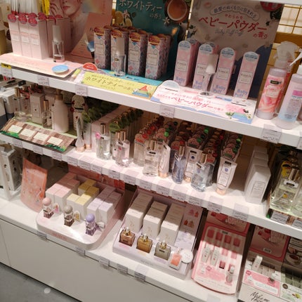 EUTHYMOL ホワイトニング美白歯磨き粉のクチコミ「ロフト
✼••┈┈••✼••┈┈••✼••┈┈••✼•
人気のコスメ
話題のコスメ
韓国コス.....」(2枚目)