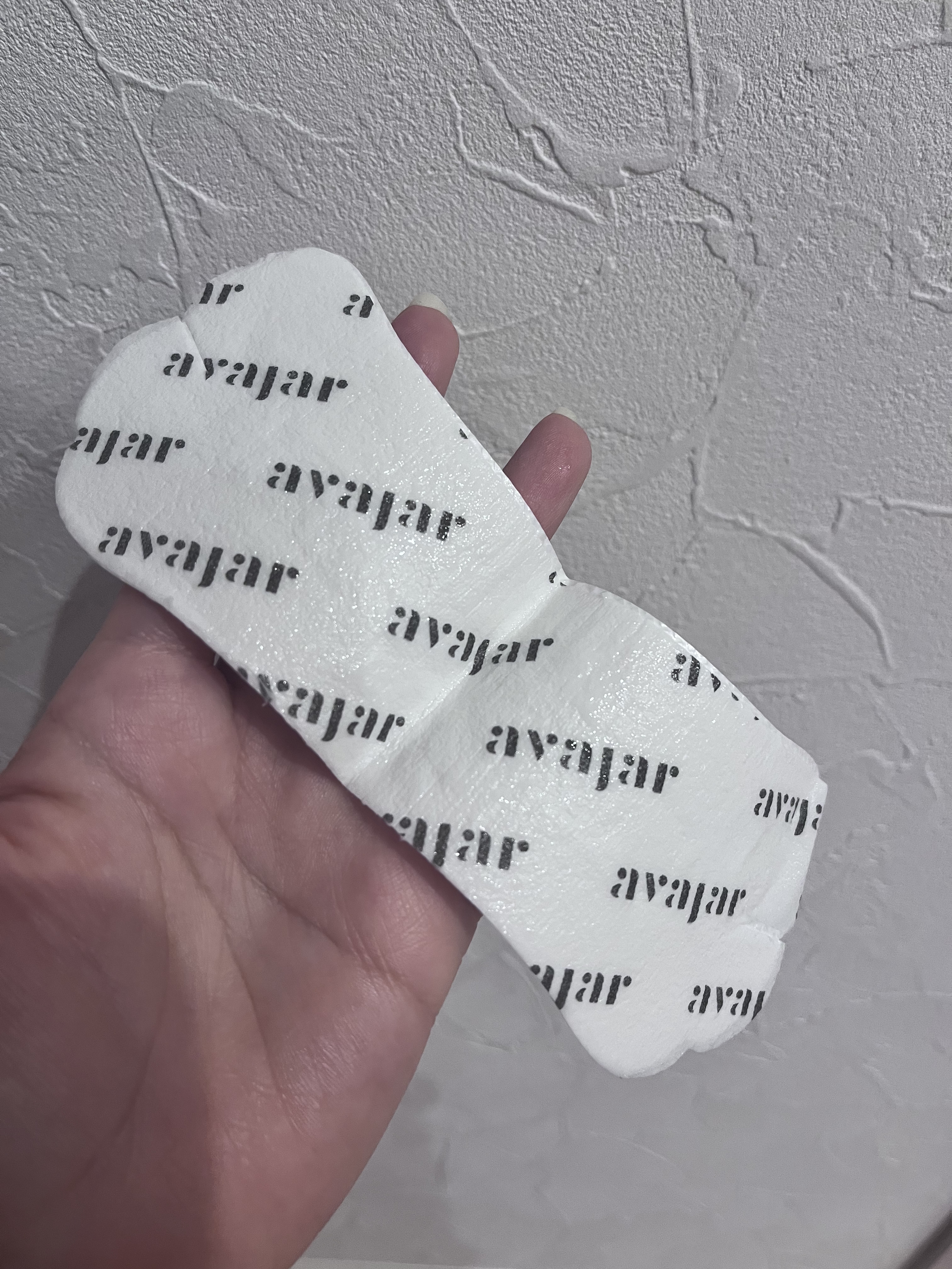 リジュビネイティングネックリンクルコントロールマスク/avajar/ネック・デコルテケアを使ったクチコミ（2枚目）