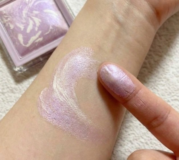 トーンペアリングハイライター/espoir/ハイライト・シェーディングを使ったクチコミ（2枚目）