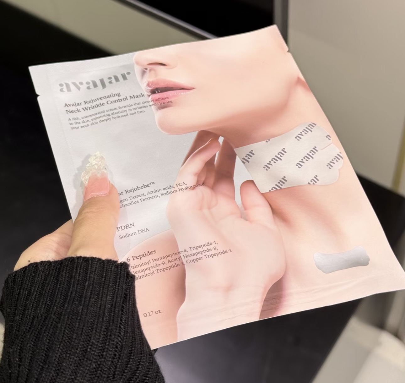 リジュビネイティングネックリンクルコントロールマスク/avajar/ネック・デコルテケアを使ったクチコミ（3枚目）