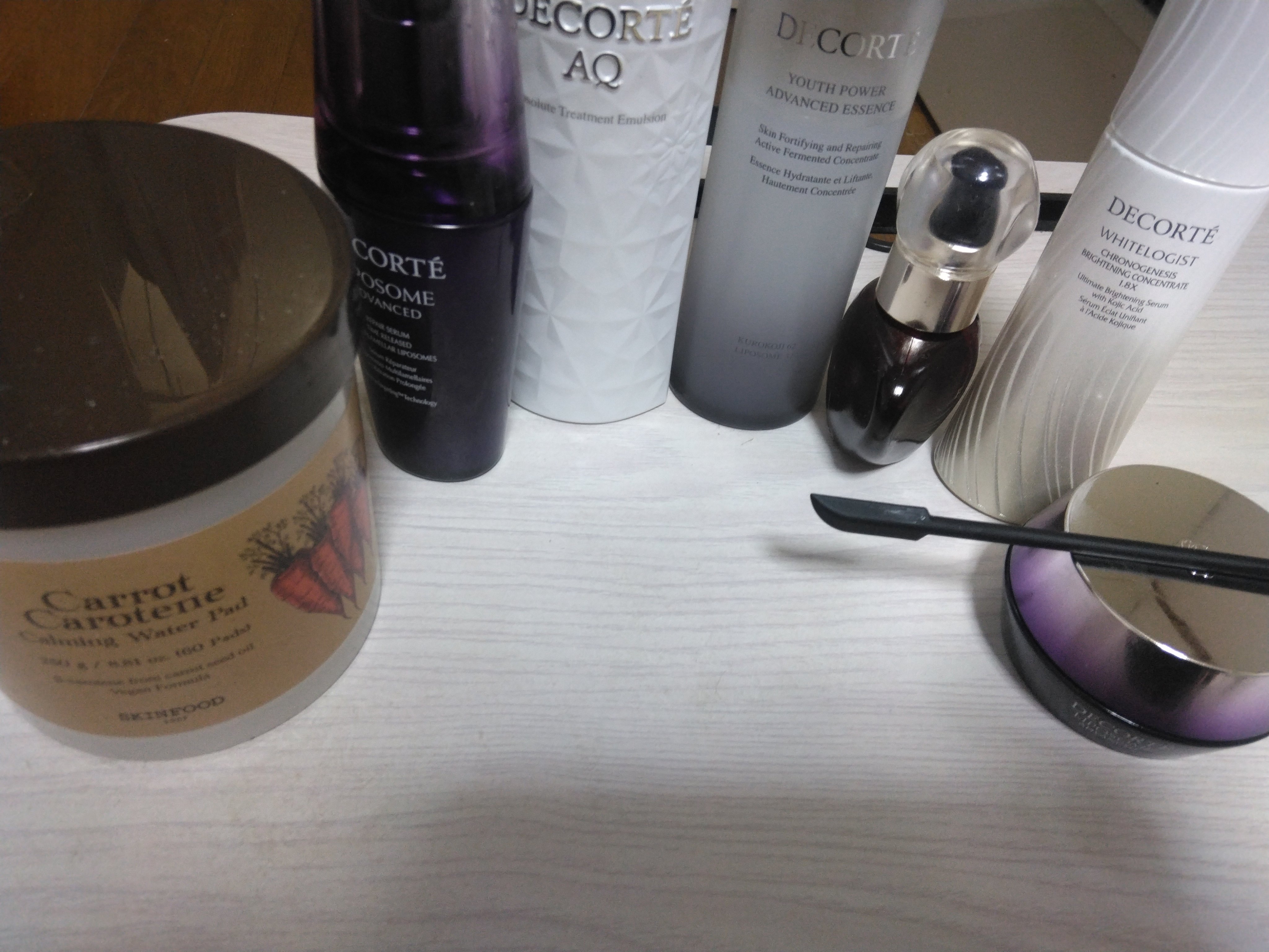 コスメデコルテ　ホワイトロジスト　クロノジェネシス　ブライトニング コンセントレイト １．８Ｘ【医薬部外品】＜美白美容液＞ 60mL/DECORTÉ/美容液を使ったクチコミ（1枚目）