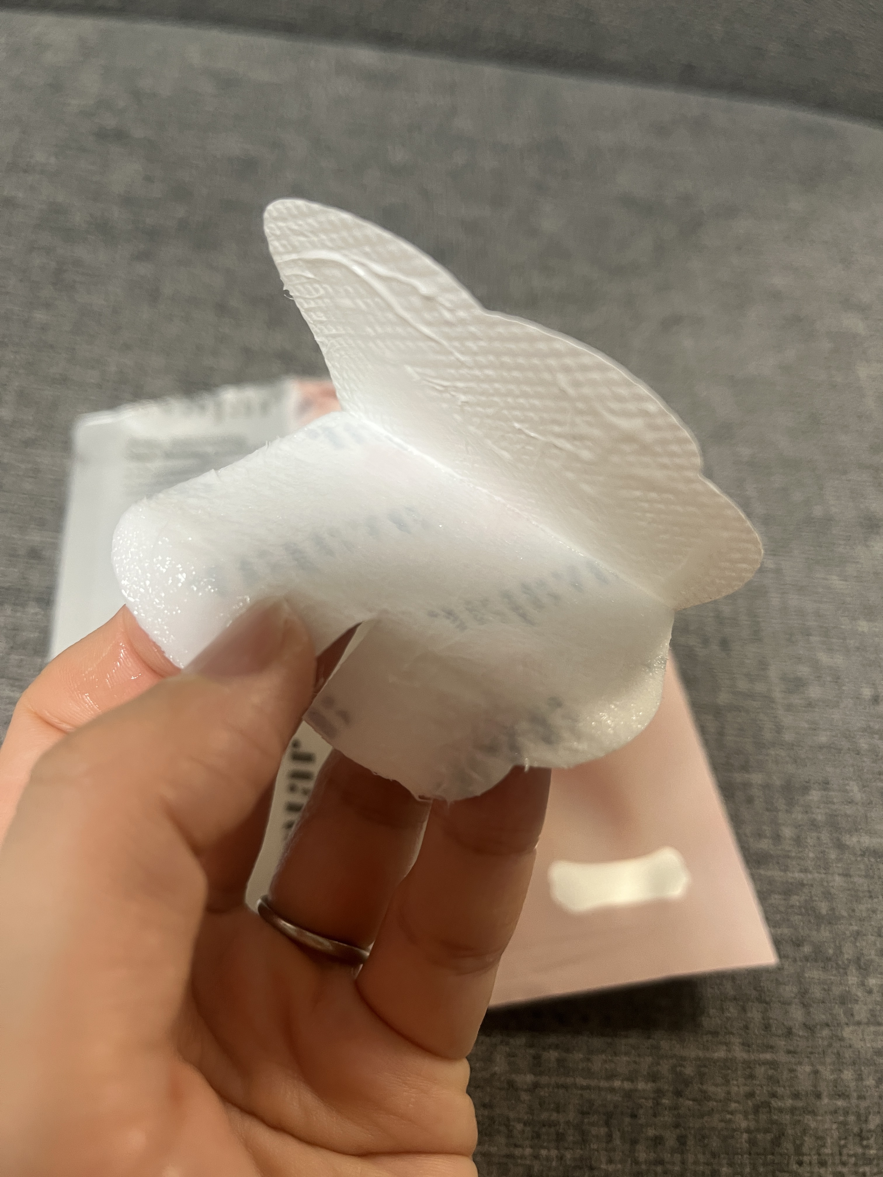 リジュビネイティングネックリンクルコントロールマスク/avajar/ネック・デコルテケアを使ったクチコミ（2枚目）