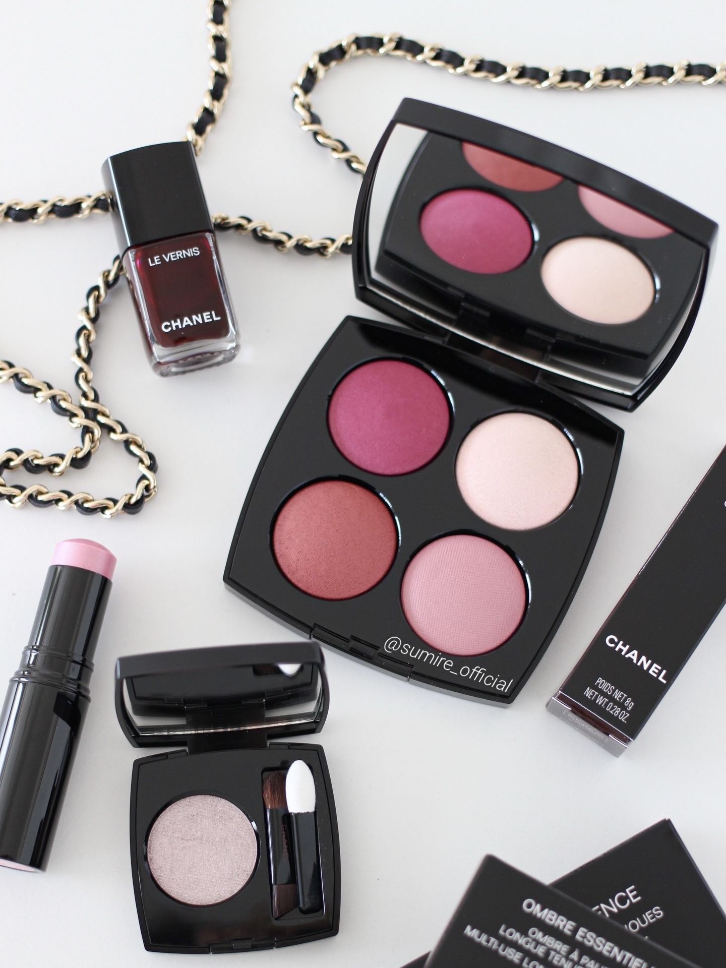 ボーム エサンシエル/CHANEL/スティックハイライトを使ったクチコミ（1枚目）