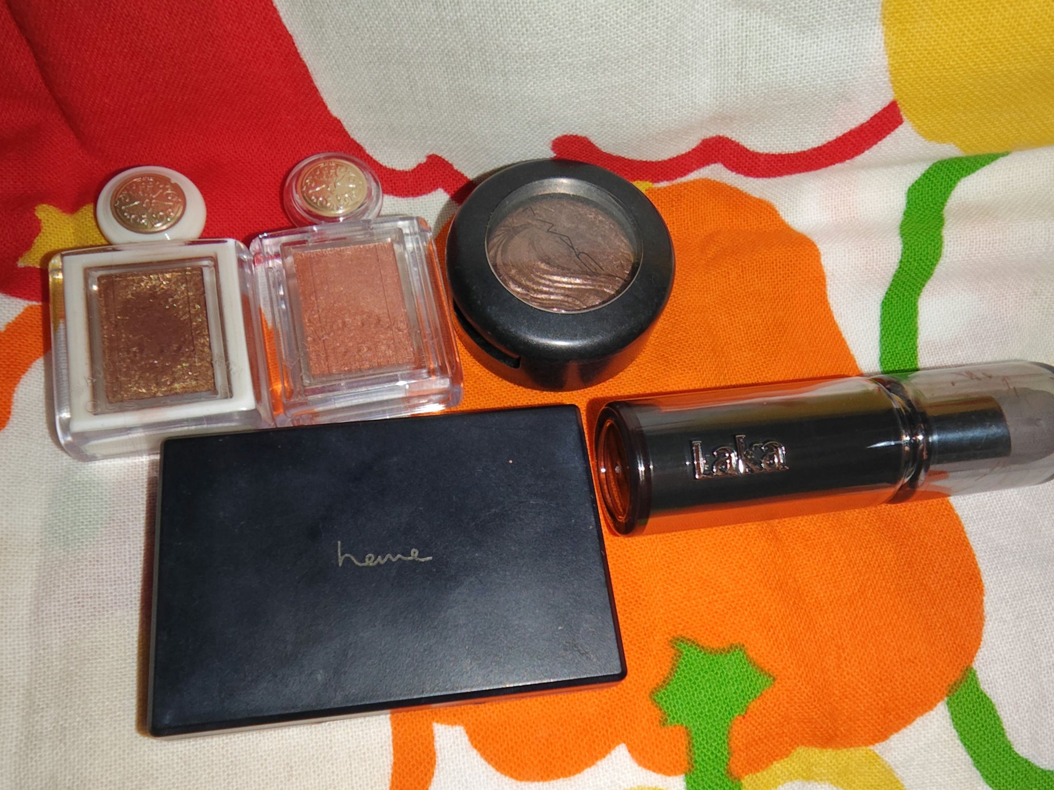 シャドーカスタマイズ/MAJOLICA MAJORCA/単色アイシャドウを使ったクチコミ（1枚目）