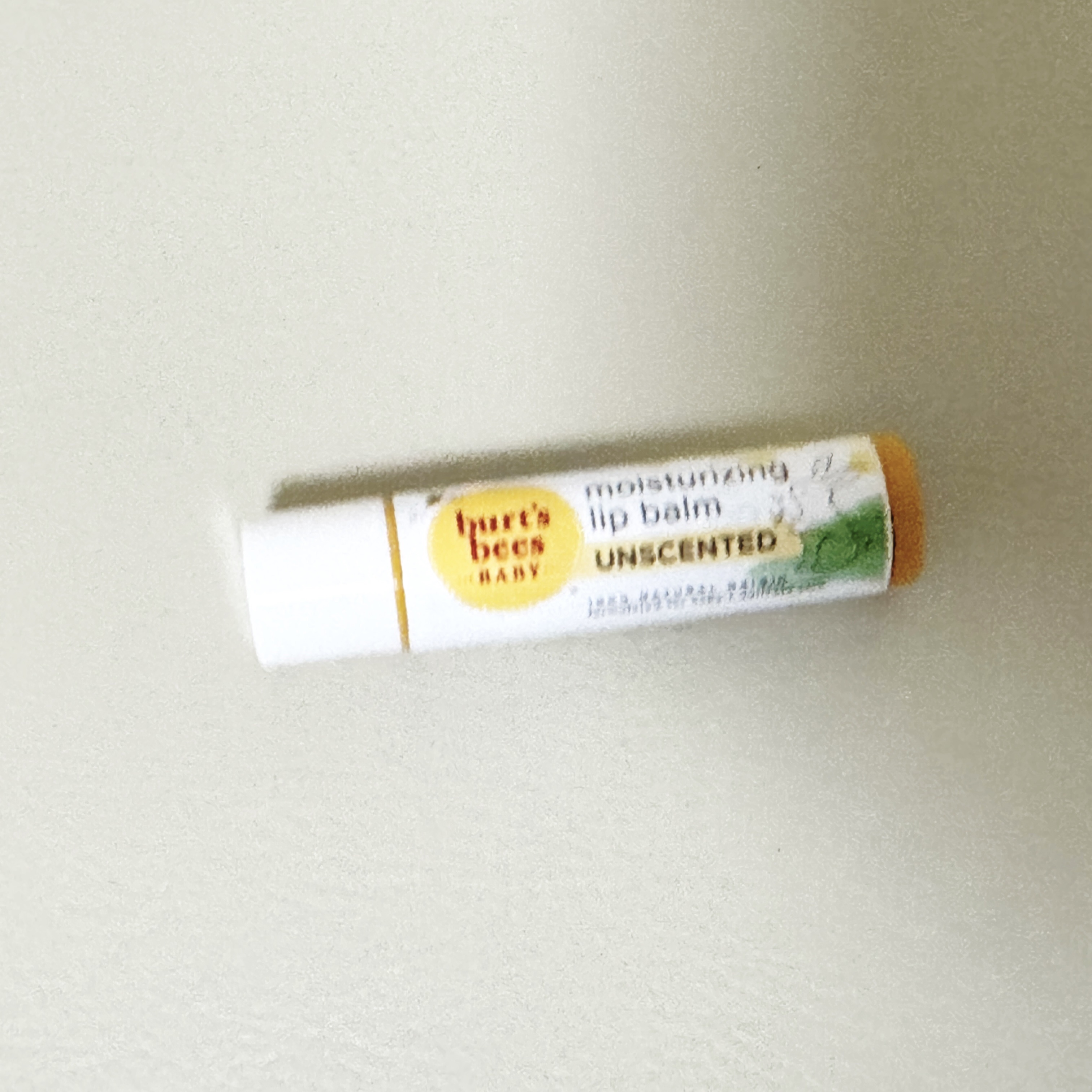 モイスチャライジングリップバーム(ワイルドチェリー)/BURT'S BEES/リップバームを使ったクチコミ（1枚目）