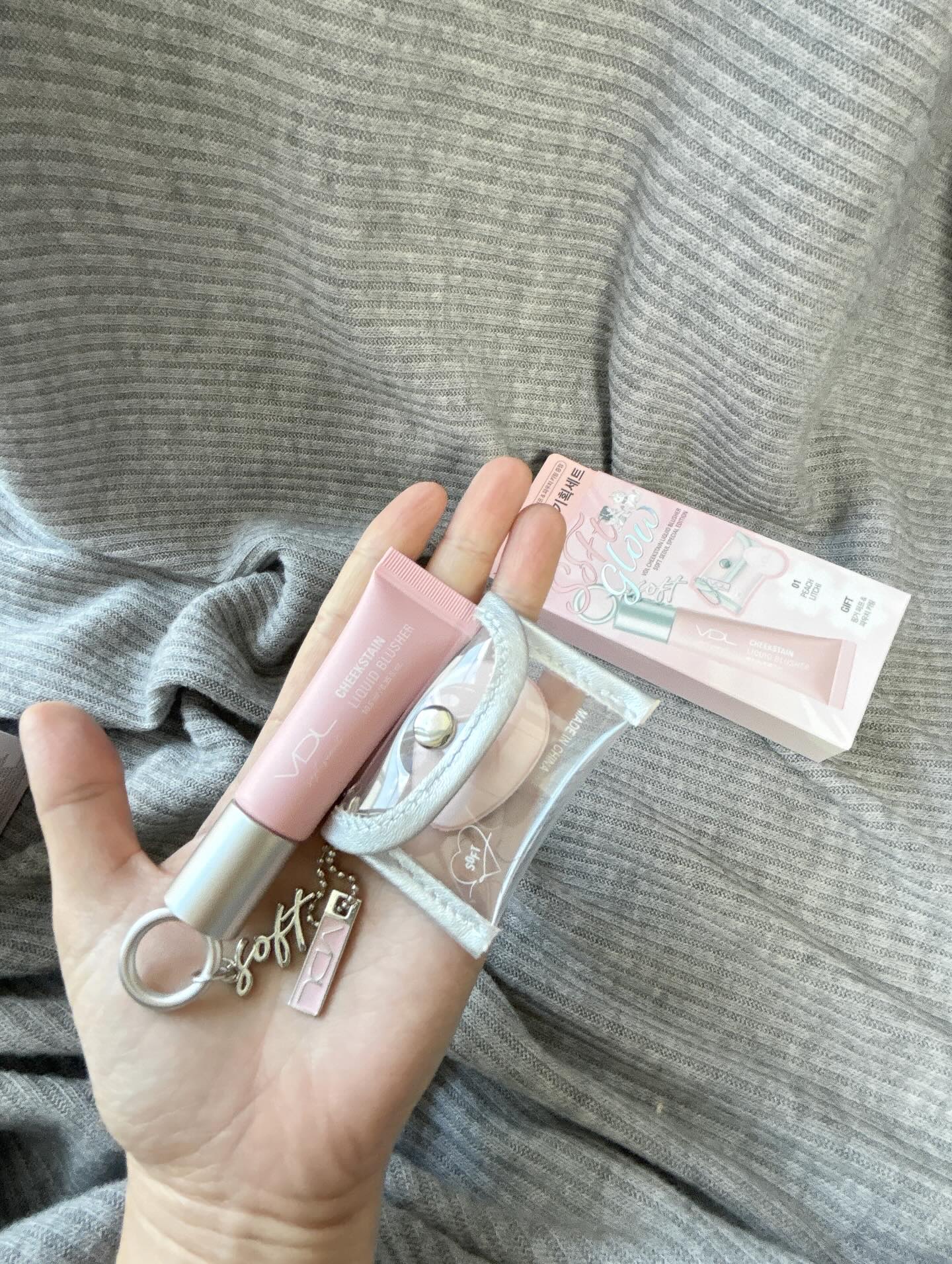 ＶＤＬ　チークステイン　リキッド　ブラッシャー/VDL/リキッドチークを使ったクチコミ（3枚目）