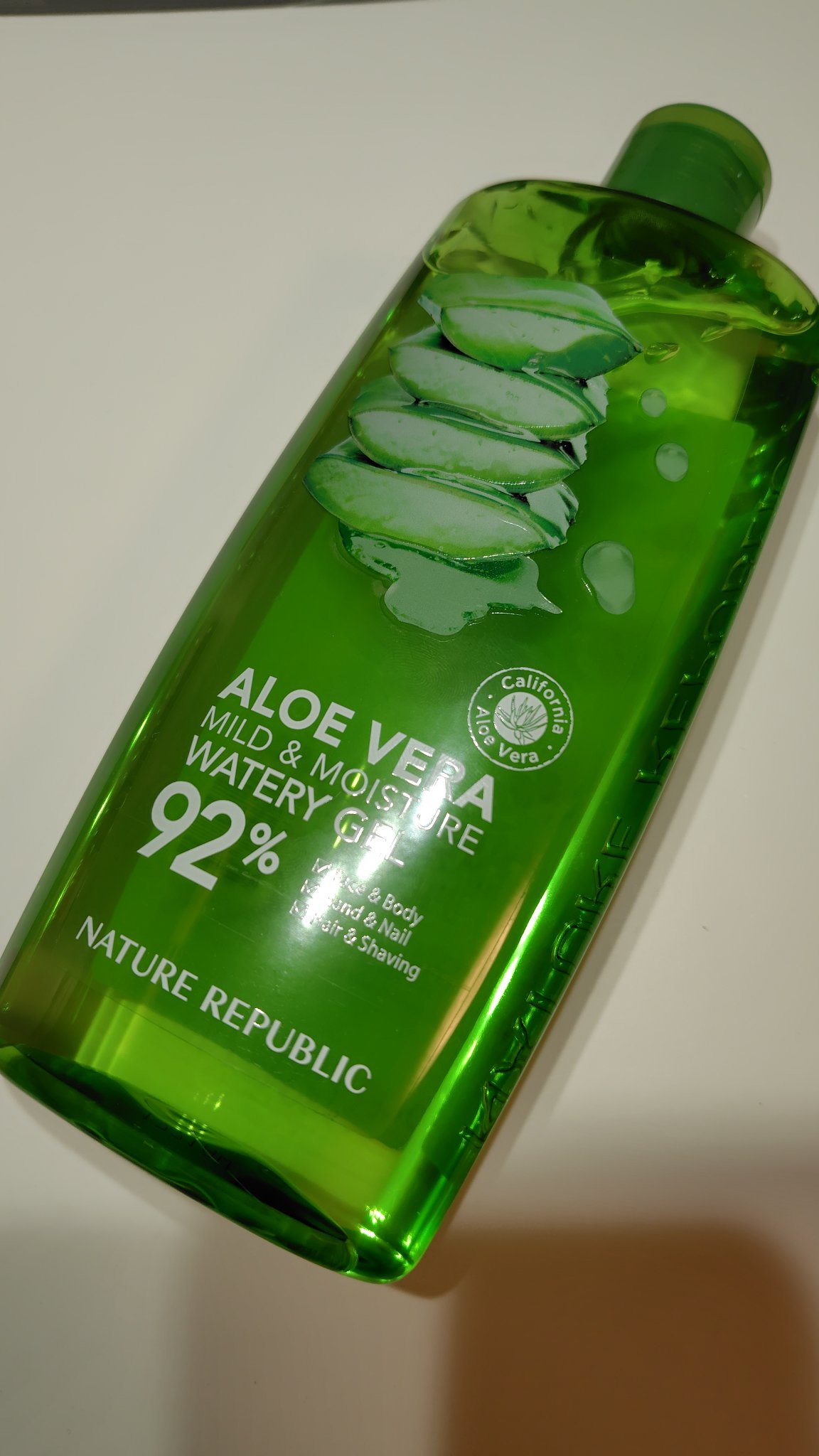 マイルド＆モイスチャーアロエジェル/ネイチャーリパブリック/ボディローションを使ったクチコミ（1枚目）