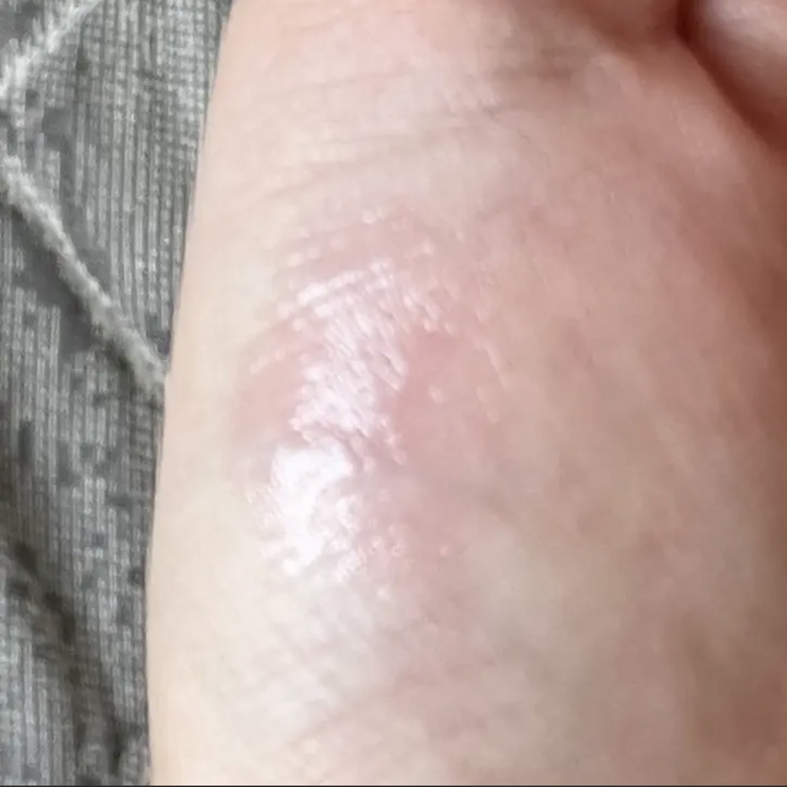 エテュセ リップエッセンス ホット/ettusais/リップ美容液を使ったクチコミ（3枚目）