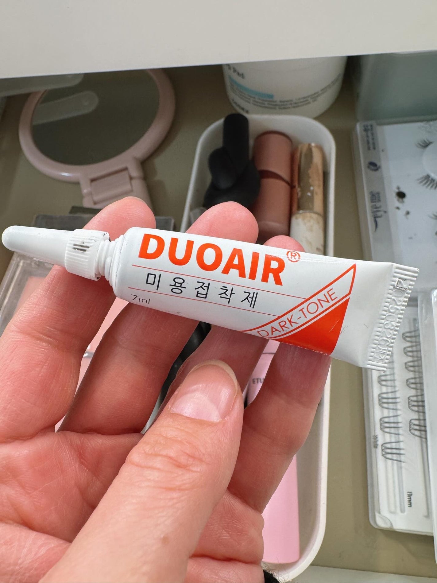 ヘアメイクみどり【YouTube】 on LIPS 「今のトレンド韓国メイクをお勉強☺️✨私の顔ってほりが深くて目..」(8枚目)