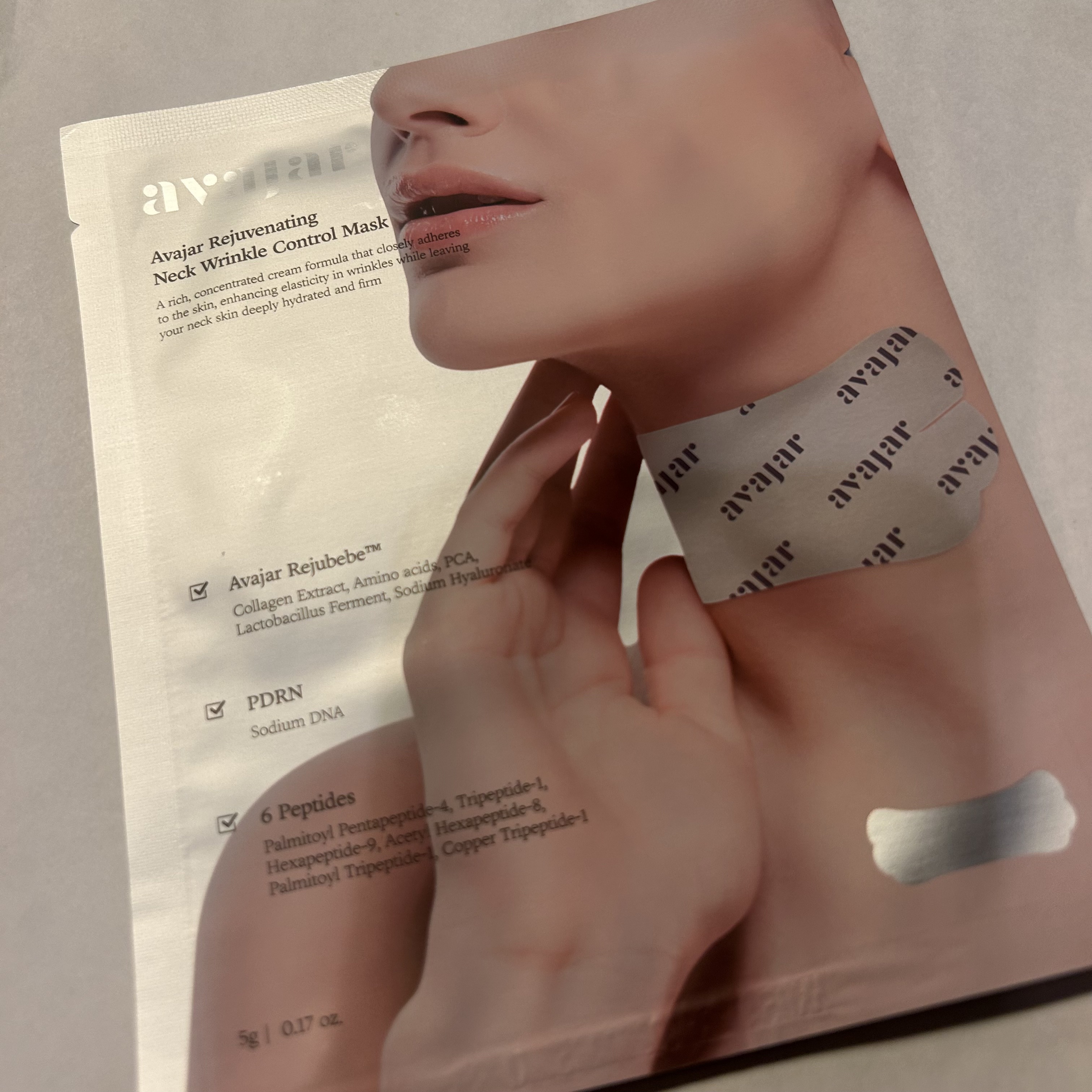 リジュビネイティングネックリンクルコントロールマスク/avajar/ネック・デコルテケアを使ったクチコミ（1枚目）