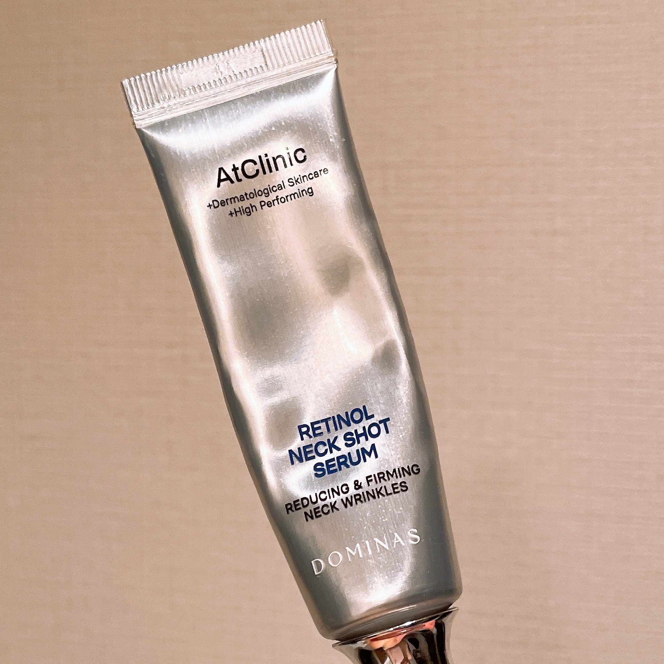 アットクリニック レチノール1600 ネックショット セラム/DOMINAS/ネック・デコルテケアを使ったクチコミ（3枚目）