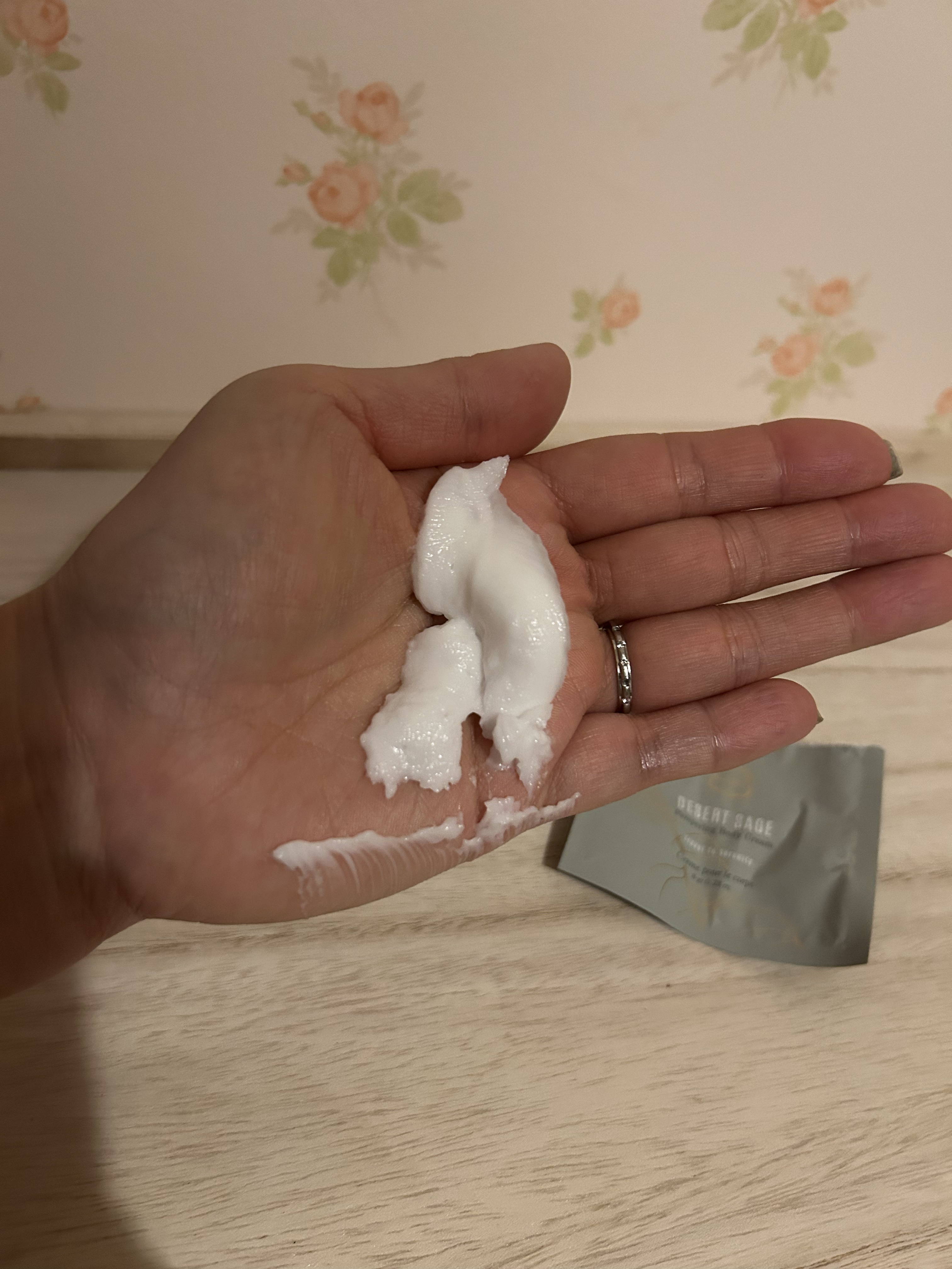 Laline DESERT WONDER DESERT SAGE ボディクリームのクチコミ「Lalineデザートセージ　ボディクリーム使ってみました！

デザートセージの香りは初めて使い.....」（3枚目）