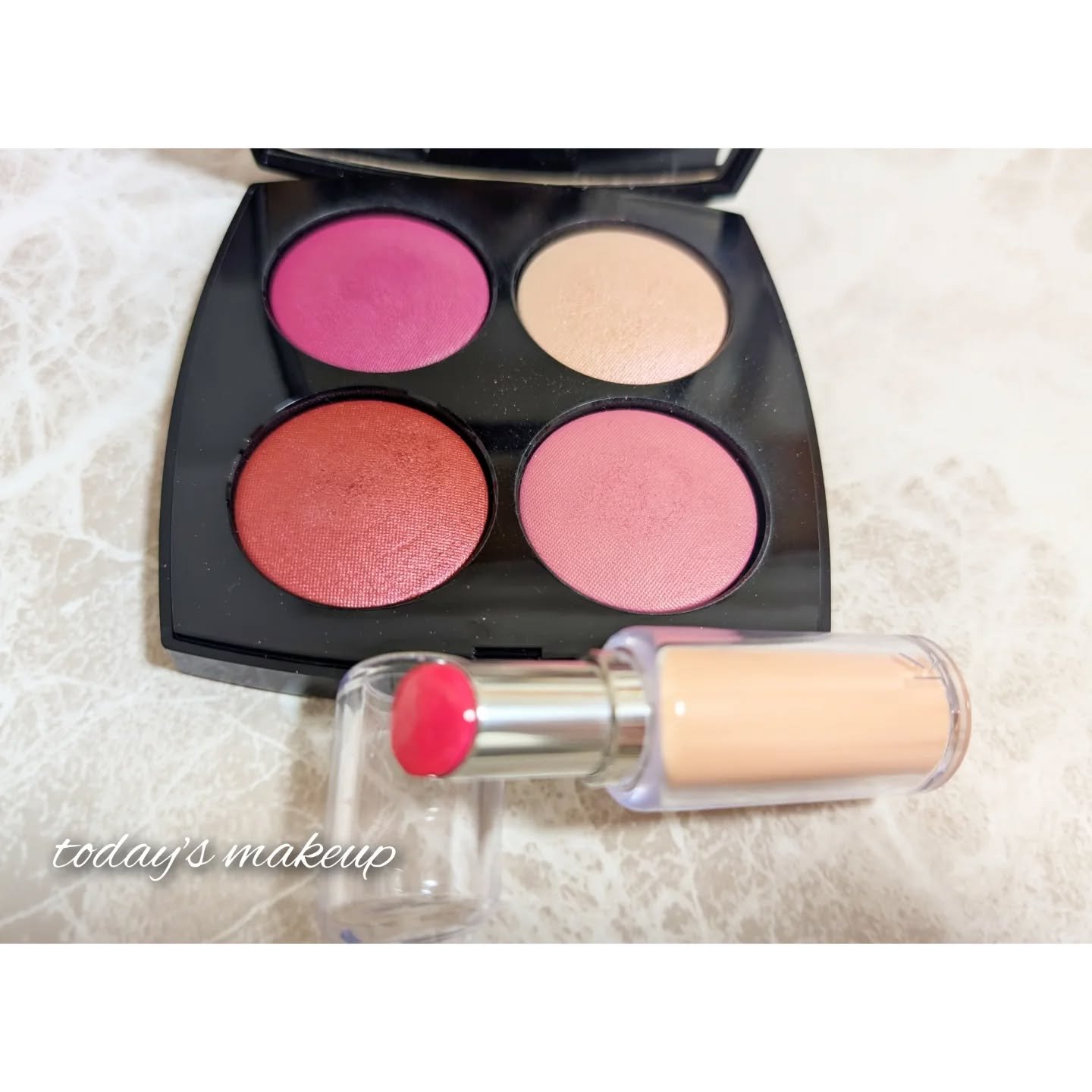 ボンディンググロウリップスティック/Laka/口紅を使ったクチコミ（1枚目）