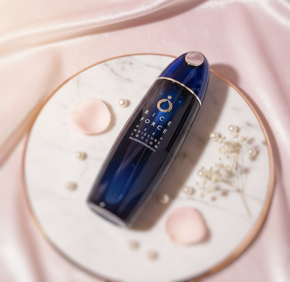 お米由来の保湿成分「ライスパワー®No.11」を配合した 薬用保湿化粧水。

肌の 水分保持機能を改善して、内側からしっかり潤いを与える処方です✨

 

🌿 テクスチャーは ややとろみのあるローションで肌になじみやすく、

ベタつきが少