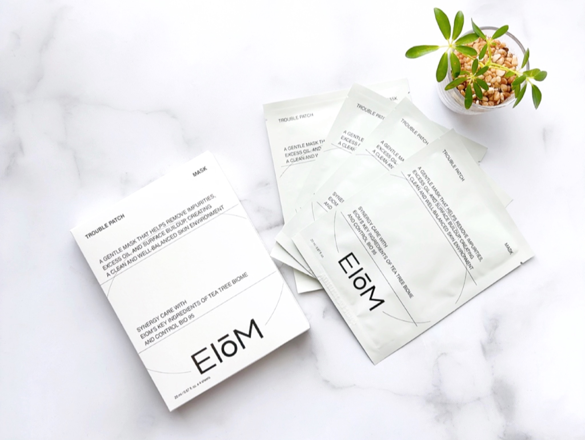 ⁡
⁡
⁡
EIOM
☑︎ トラブルパッチマスク
⁡
⁡
はがすと皮脂がびっしり?!
こちらは肌環境に着目したケアで
皮脂*角質*肌荒れのもと*にアプローチしてくれるパッチマスクです´-
⁡
*皮脂・角質・乾燥などによる肌悩みのことを指しま