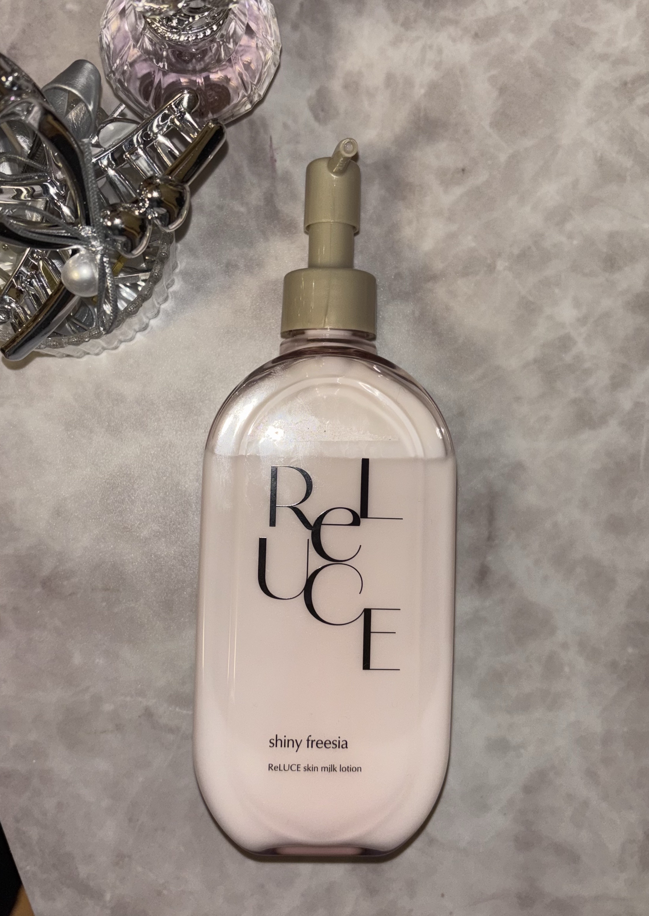 リルーチェ グリッターセラムフレグランス シャイニーフリージア 80ml/ReLUCE/香水(その他)を使ったクチコミ（1枚目）