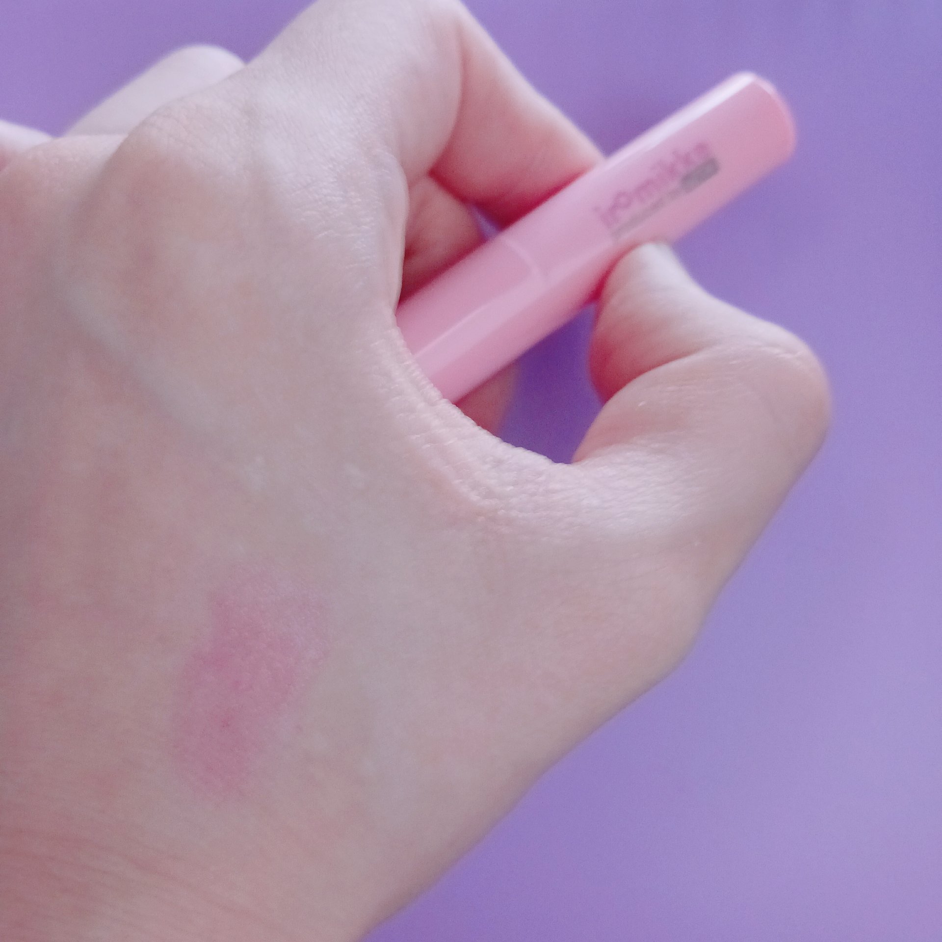 イロミッケ モイストスクラブリップ/iromikke/リップスクラブを使ったクチコミ（2枚目）