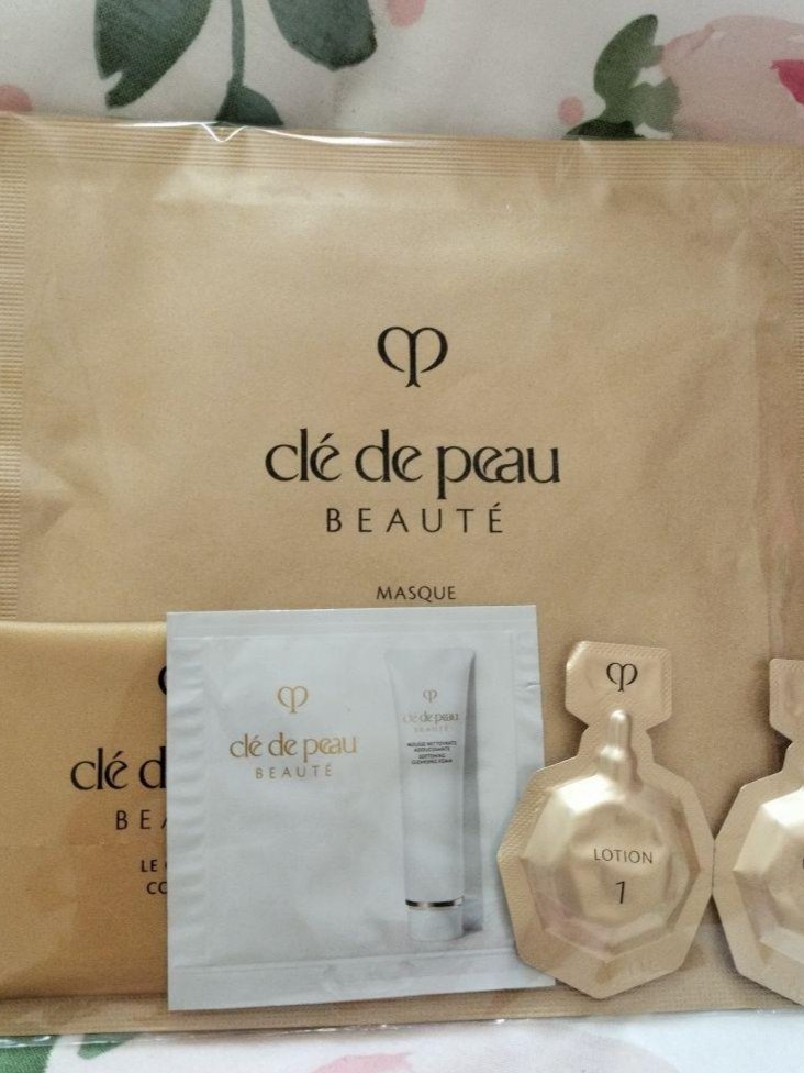 コンサントレイリュミナトゥール/クレ・ド・ポー ボーテ/スキンケアキットを使ったクチコミ（1枚目）