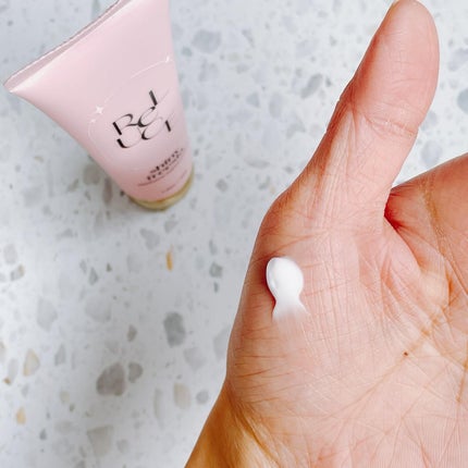 パフュームハンドクリーム シャイニーフリージア/ReLUCE/ハンドクリームを使ったクチコミ(2枚目)